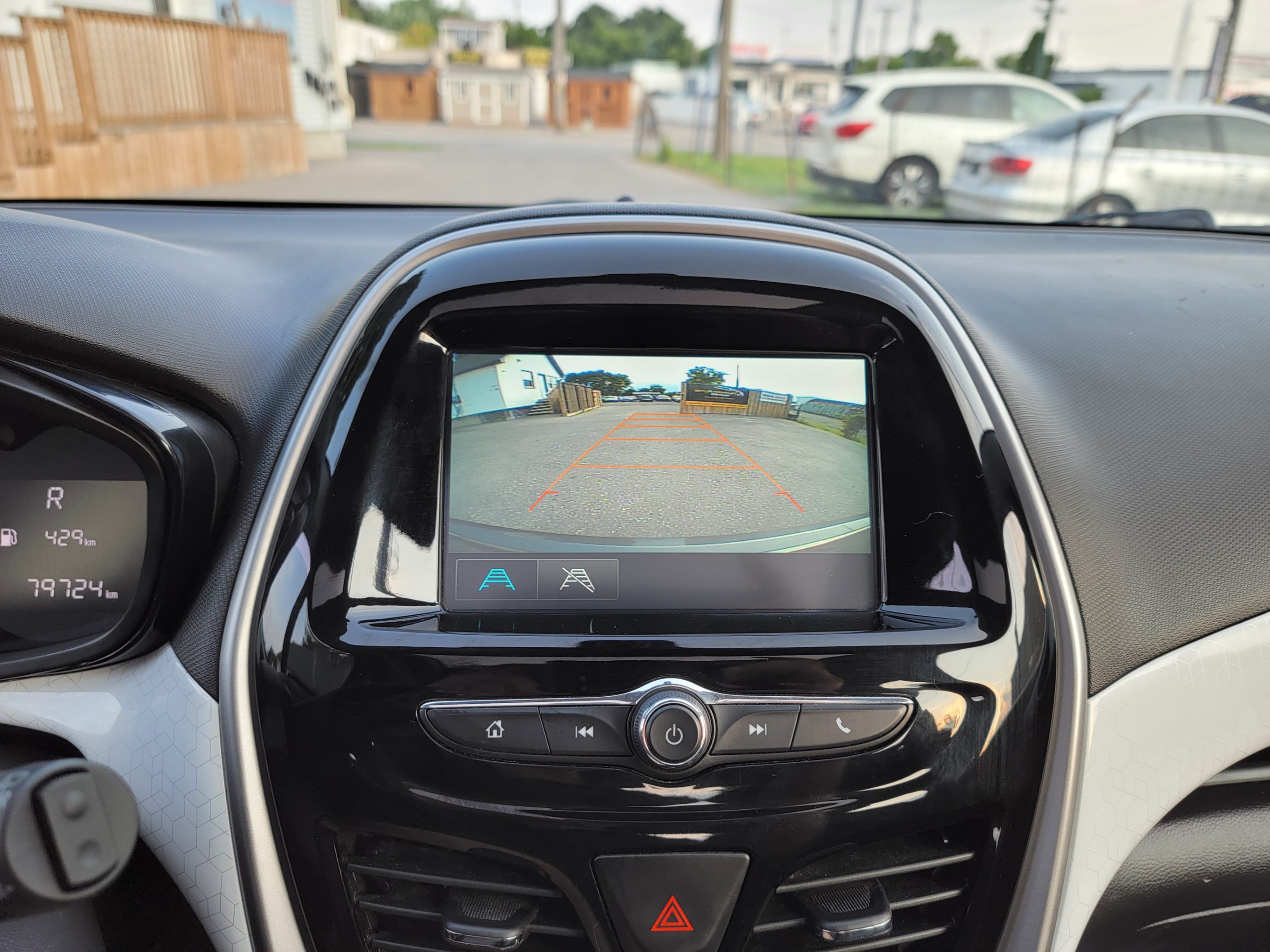 /hunsbroauto/2017-Chevrolet-Spark-22077250455101094.jpg