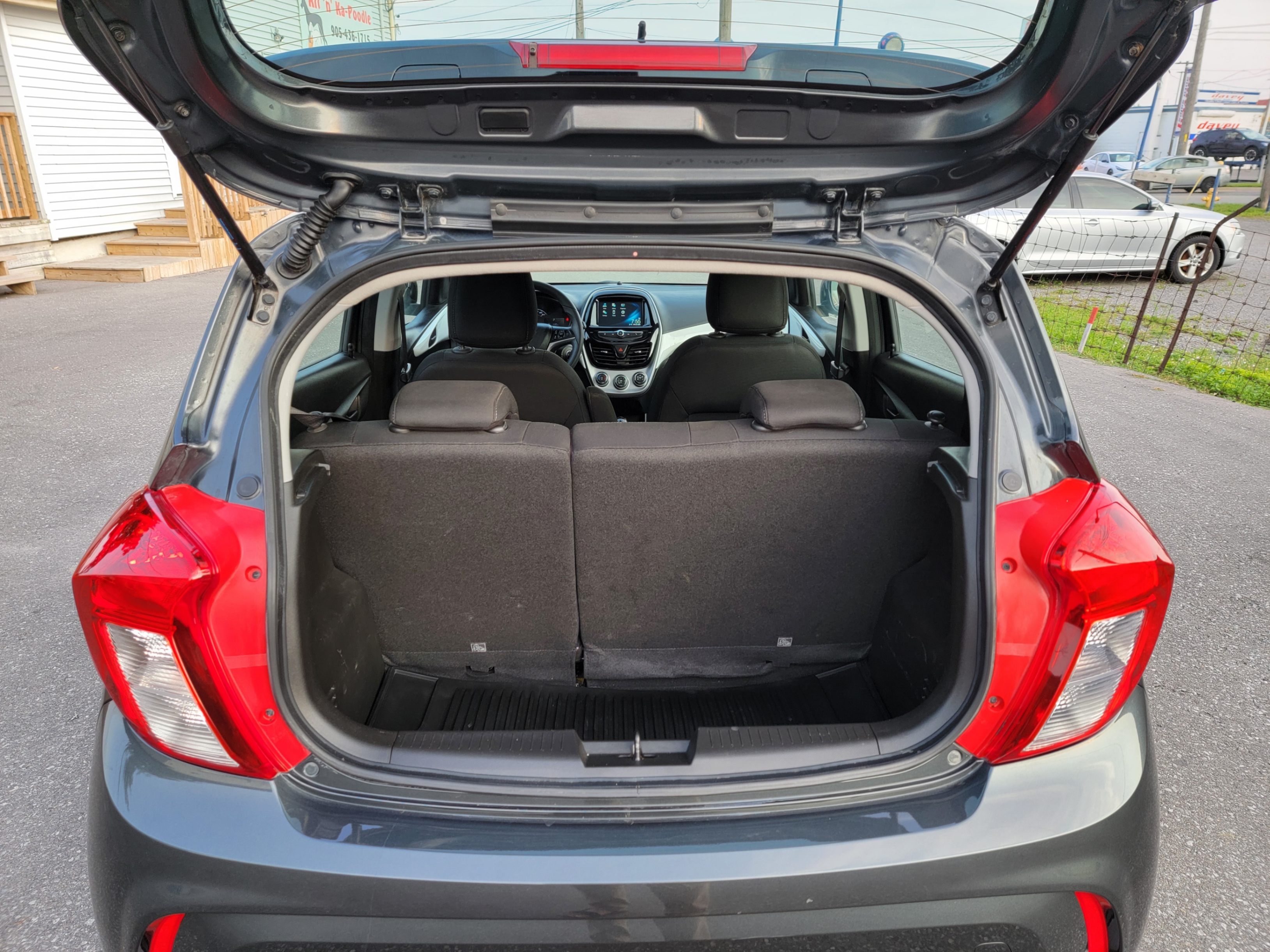 /hunsbroauto/2017-Chevrolet-Spark-34566930822926145.jpg