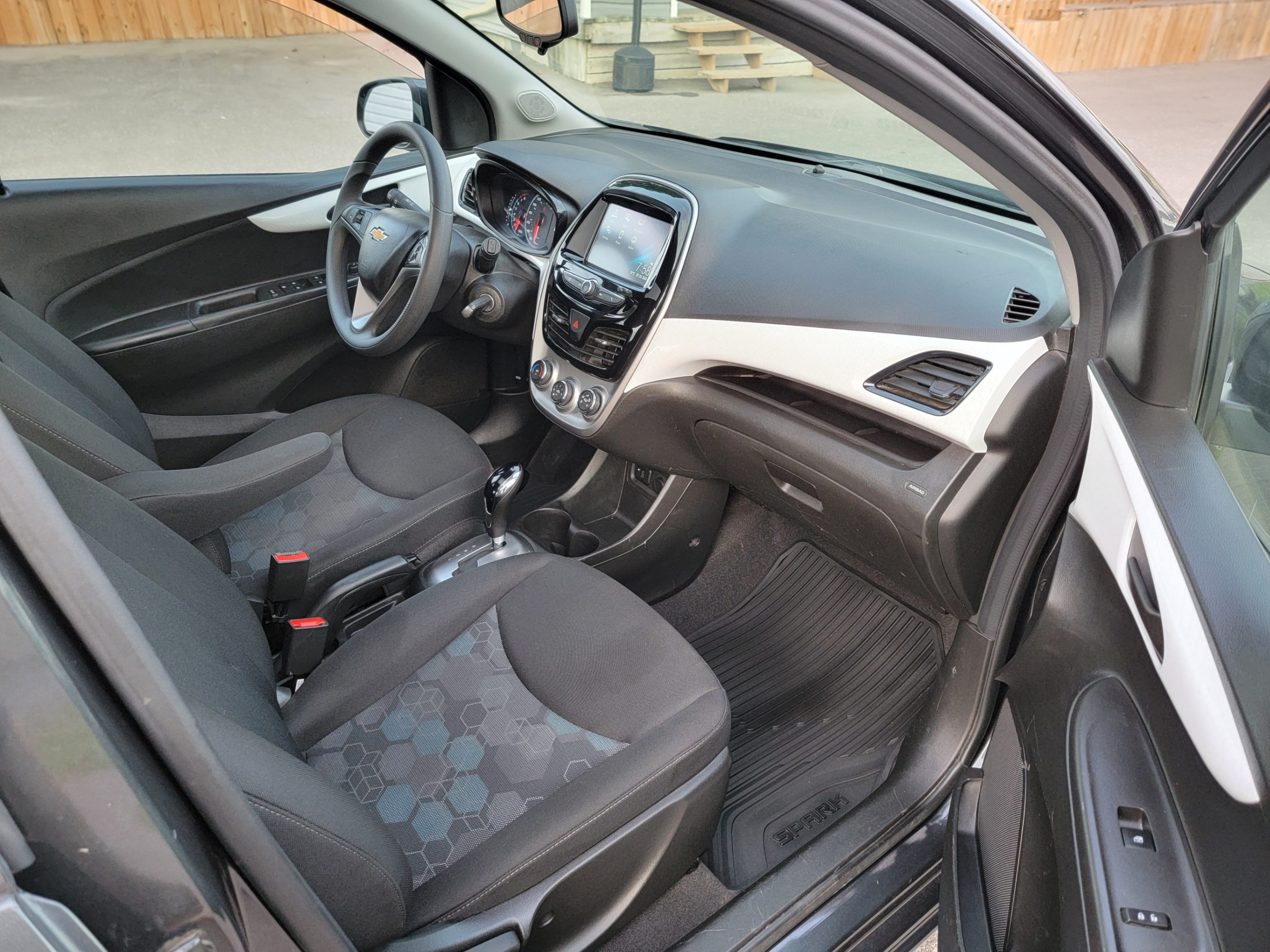 /hunsbroauto/2017-Chevrolet-Spark-6579220441657618.jpg