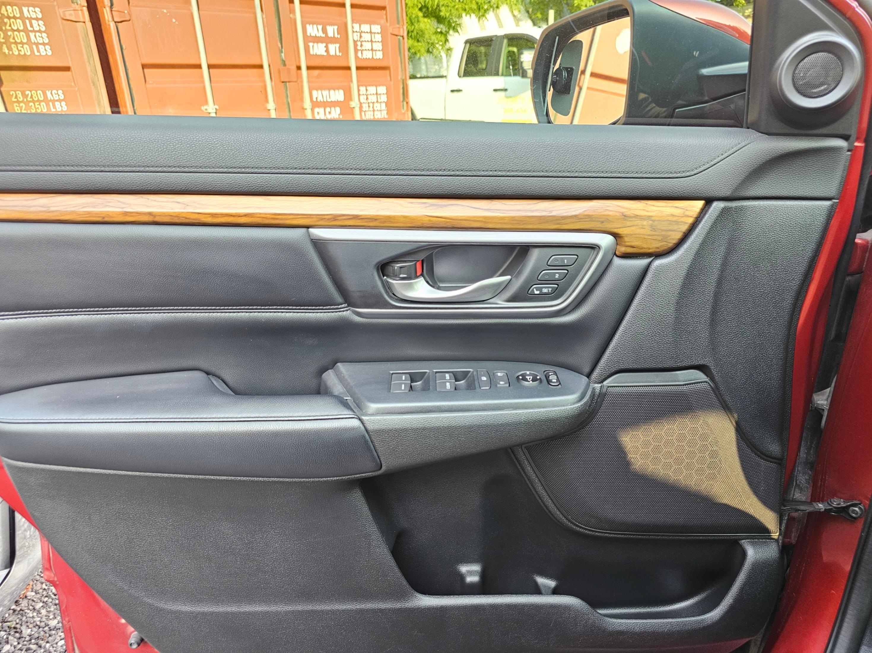 /hunsbroauto/2017-Honda-CR-V-5646919248918911.jpg