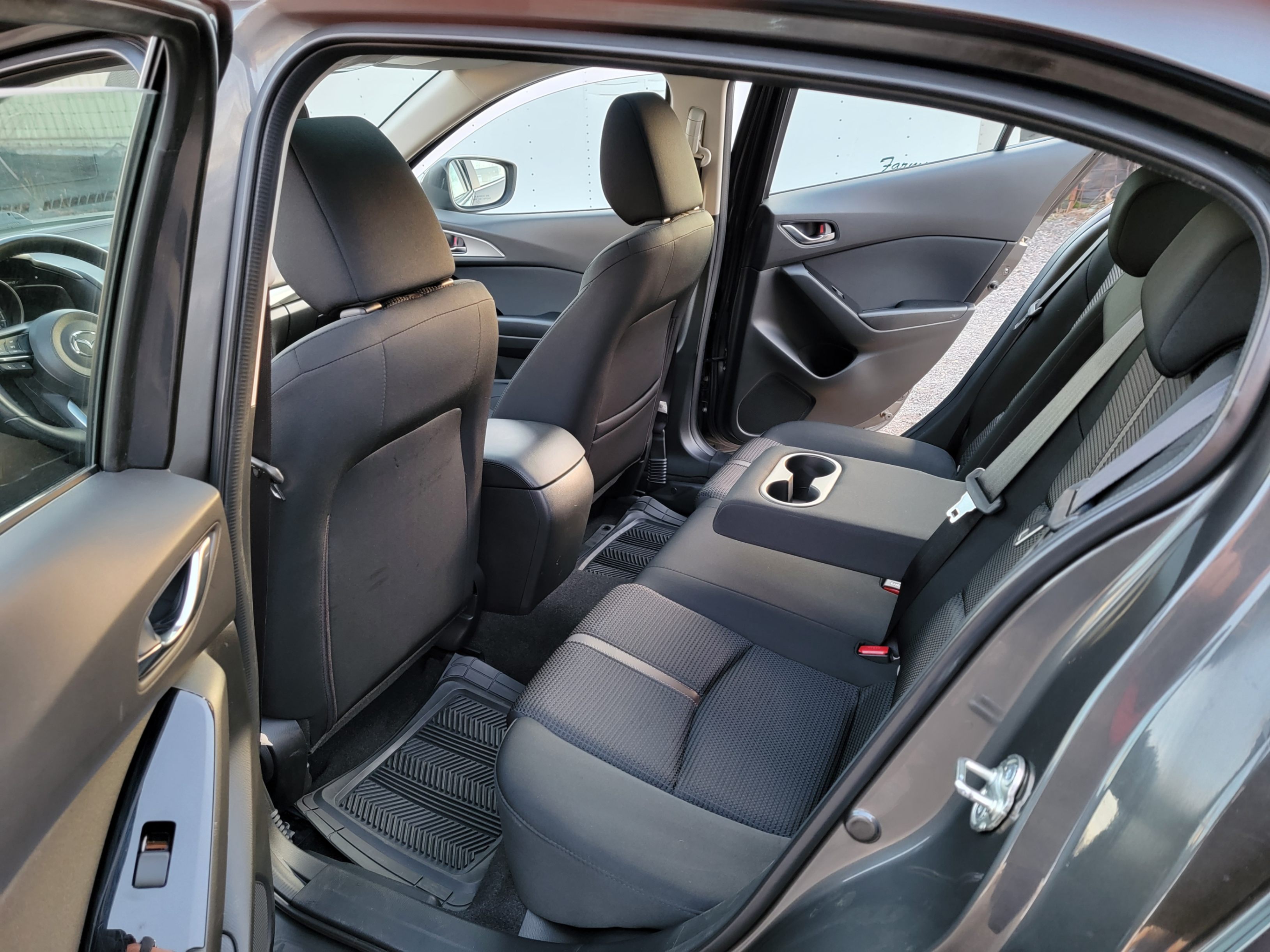 /hunsbroauto/2017-Mazda-Mazda3-4675091390196089.jpg