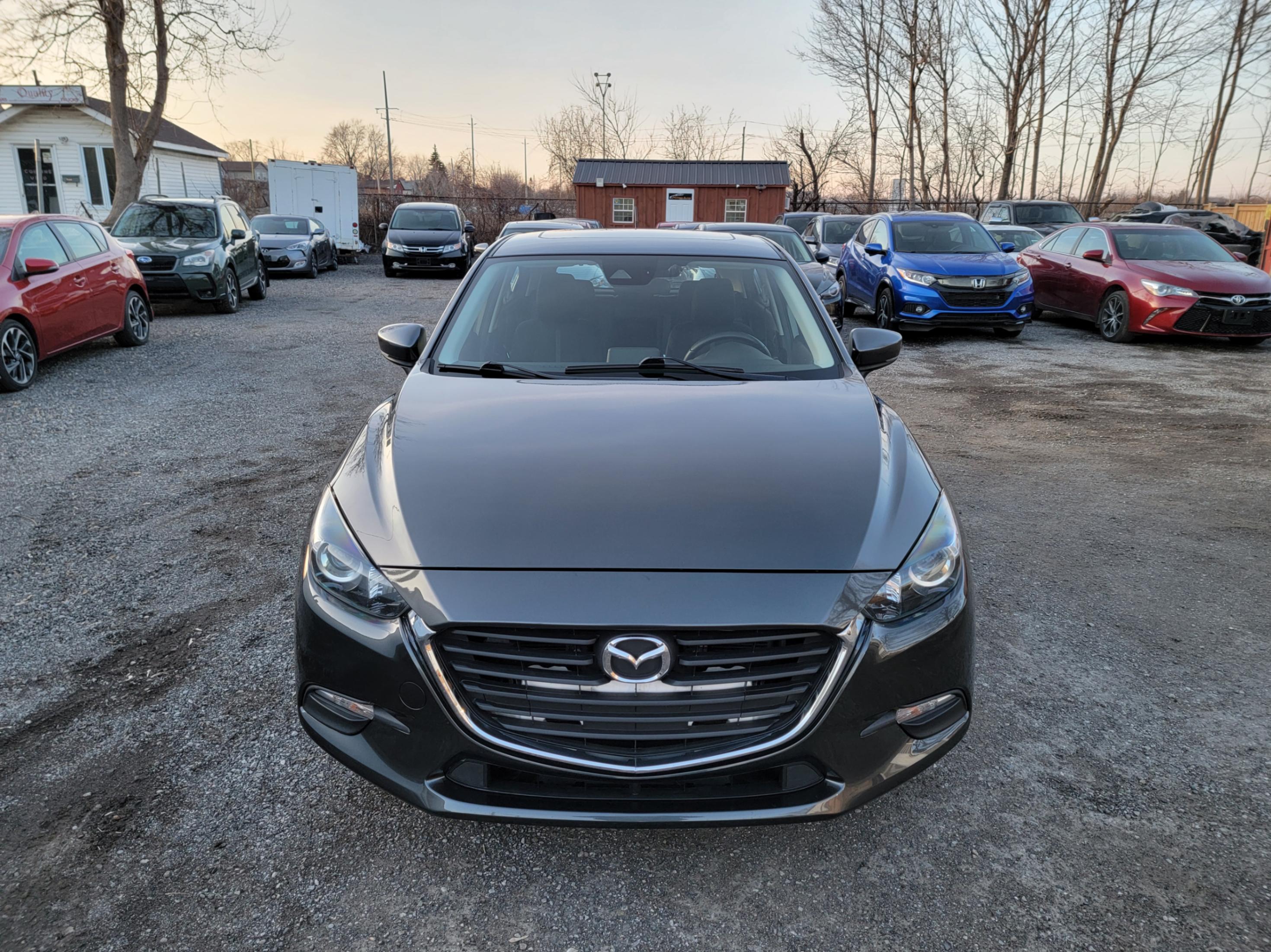 /hunsbroauto/2017-Mazda-Mazda3-5796172325793567.jpg