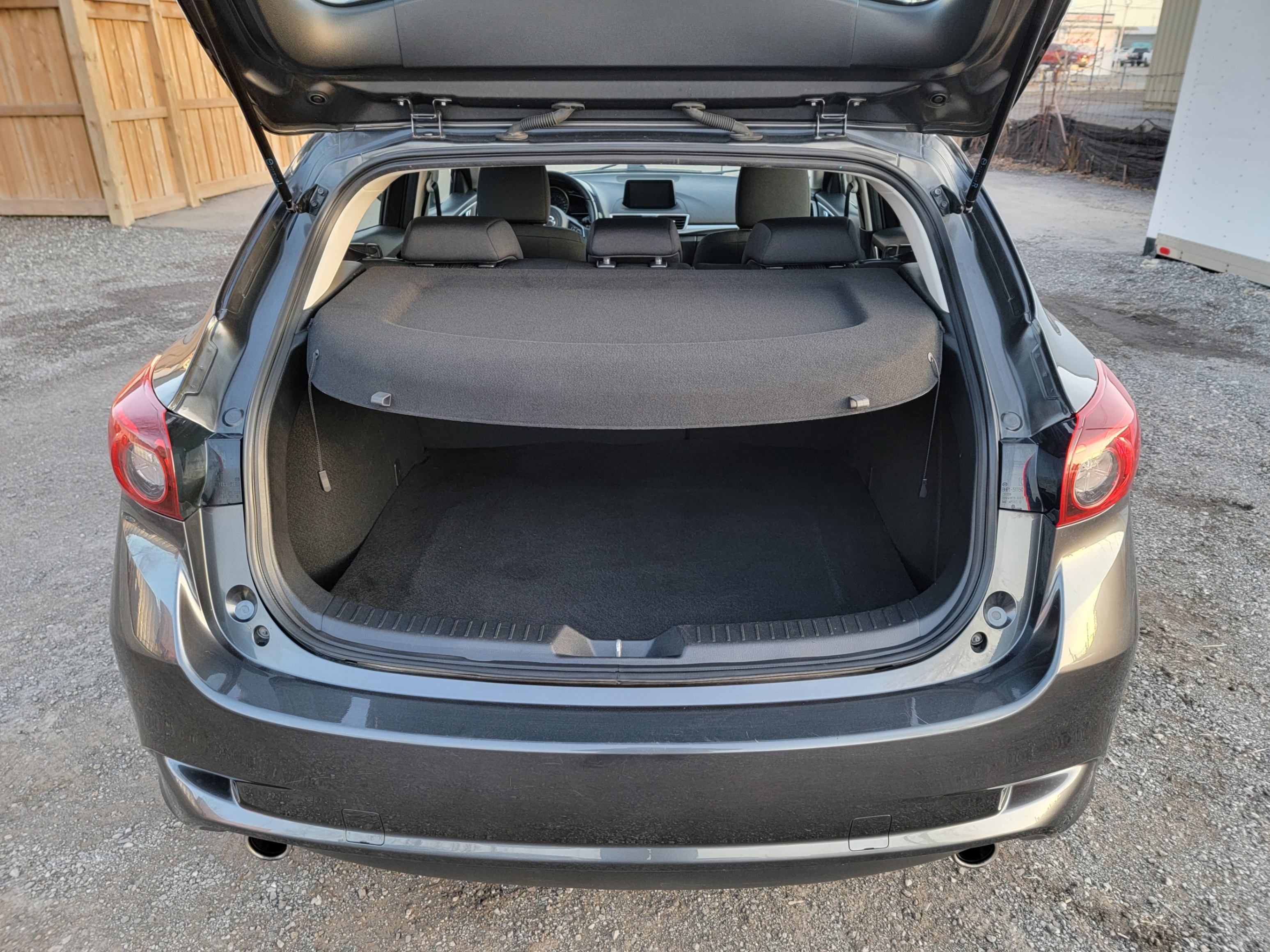 /hunsbroauto/2017-Mazda-Mazda3-6200921448272341.jpg