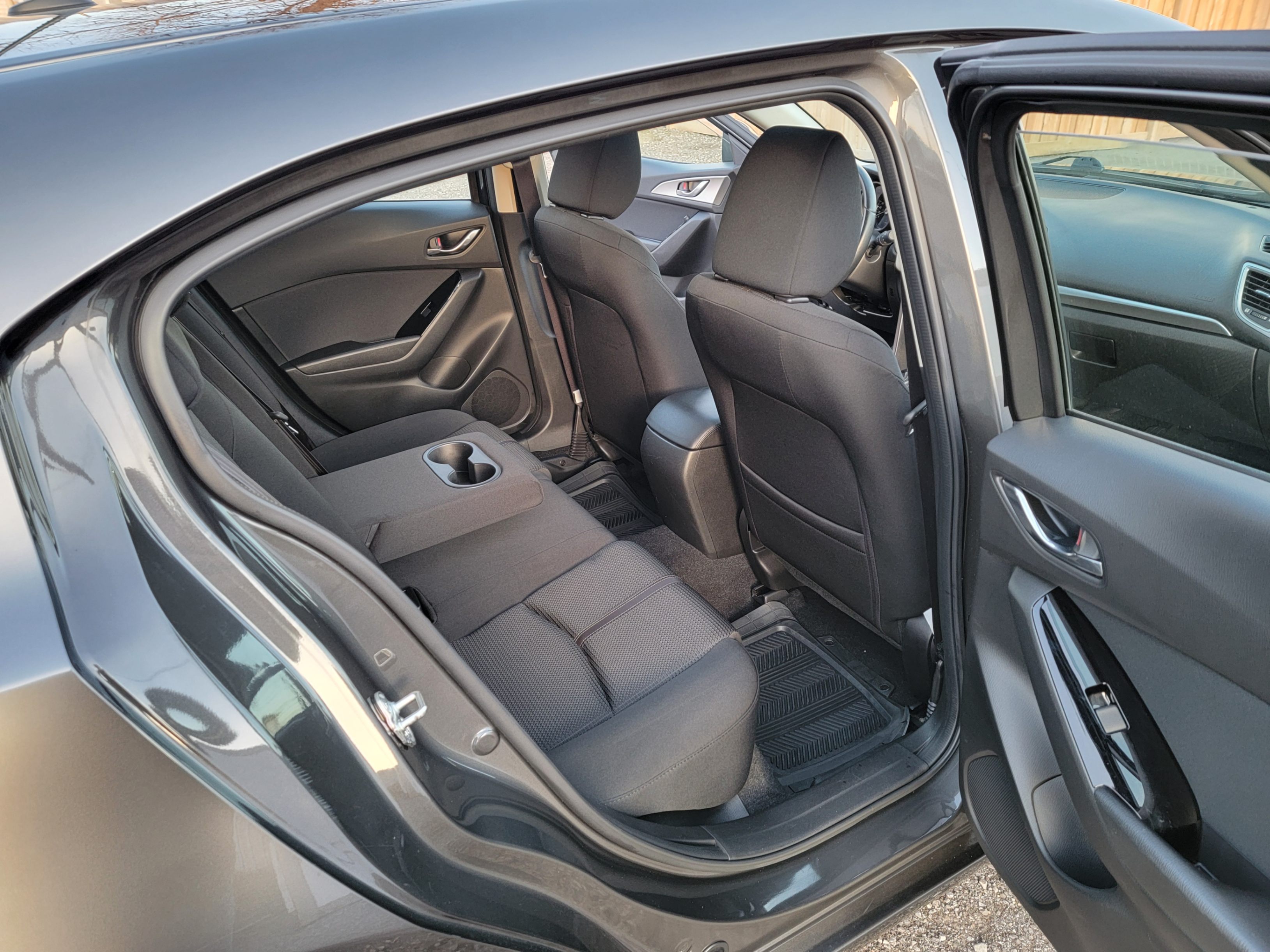 /hunsbroauto/2017-Mazda-Mazda3-8380546149542778.jpg