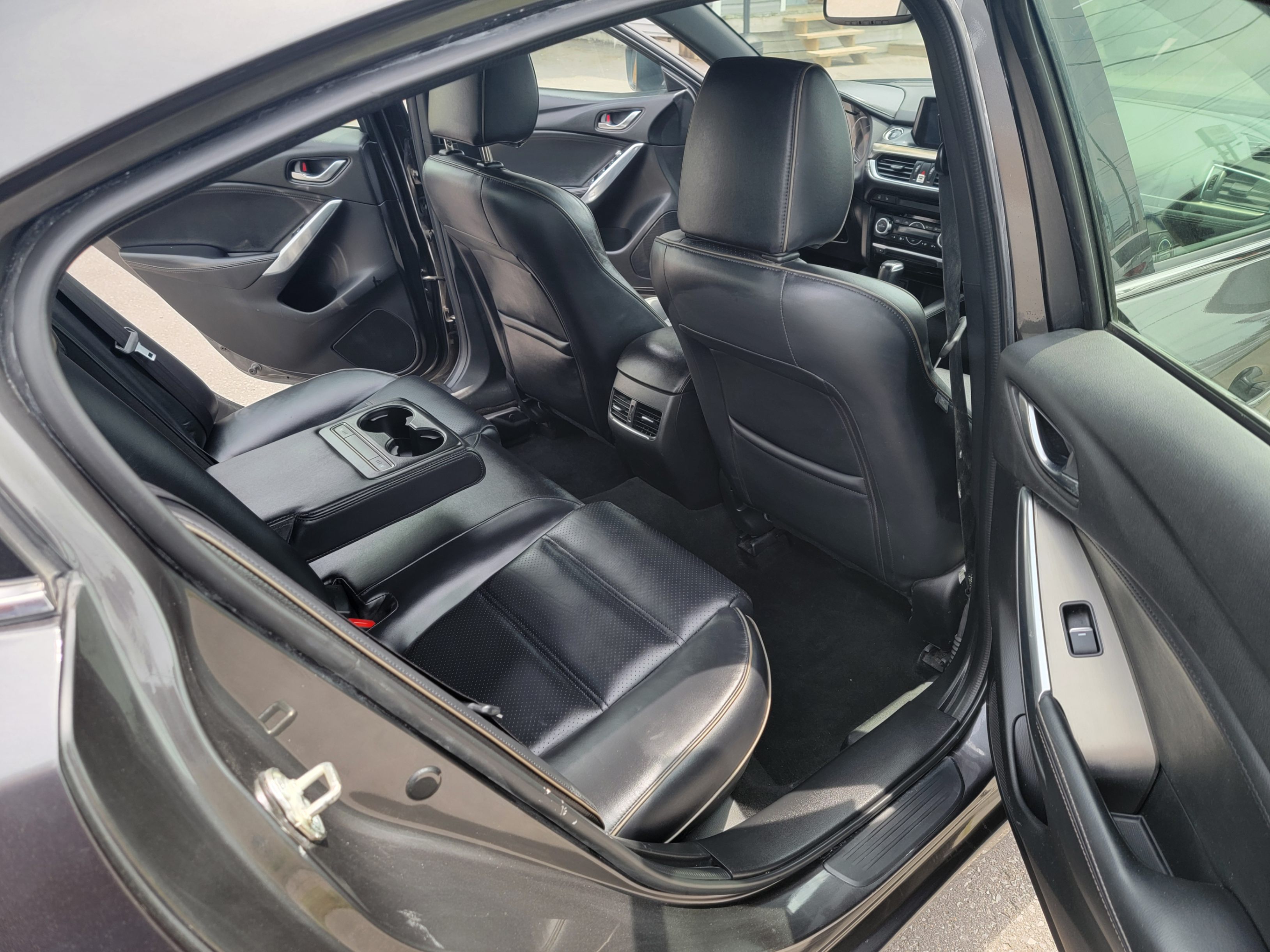 /hunsbroauto/2017-Mazda-Mazda6-05421907881497301.jpg