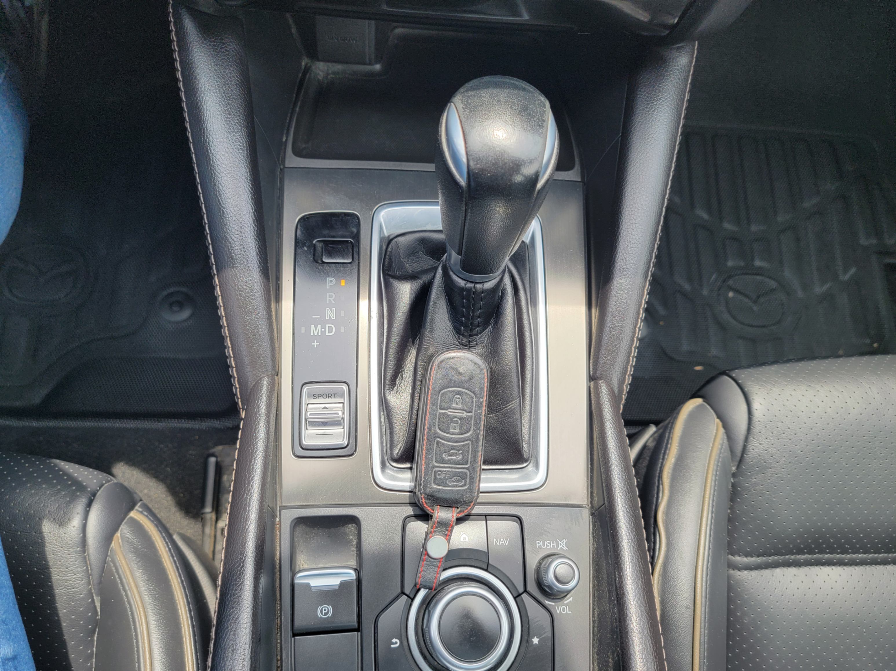 /hunsbroauto/2017-Mazda-Mazda6-2562197431398401.jpg