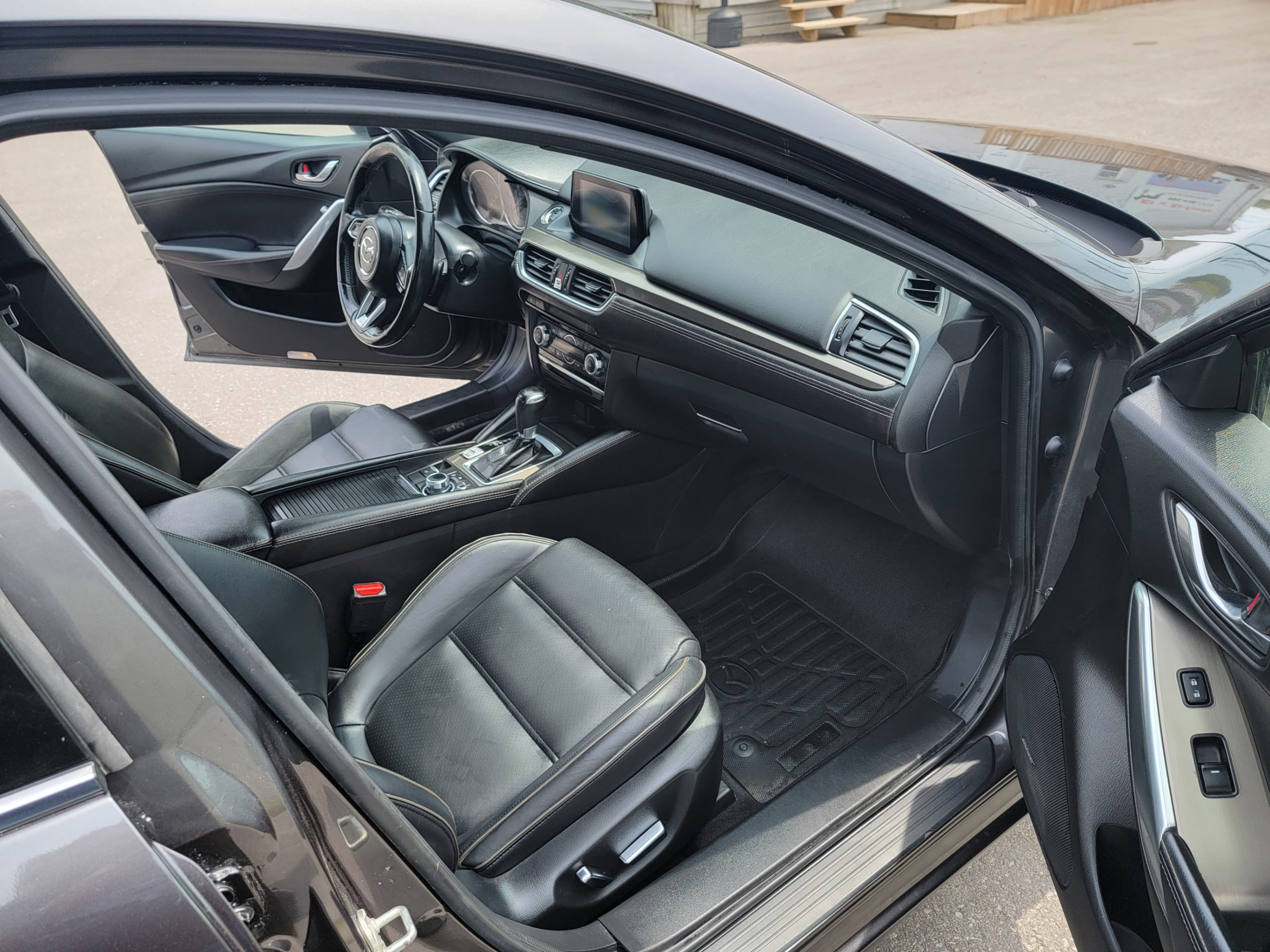 /hunsbroauto/2017-Mazda-Mazda6-3992955649401344.jpg
