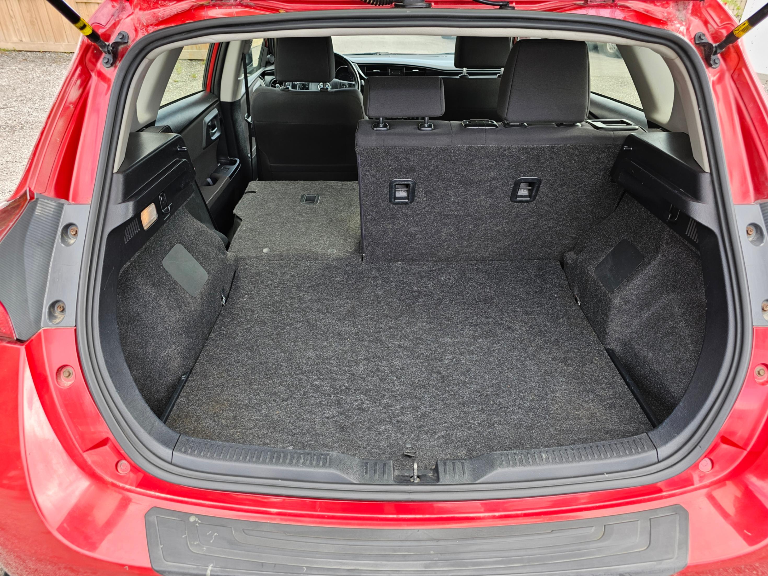 /hunsbroauto/2017-Toyota-CorollaiM-3088007711079481.jpg