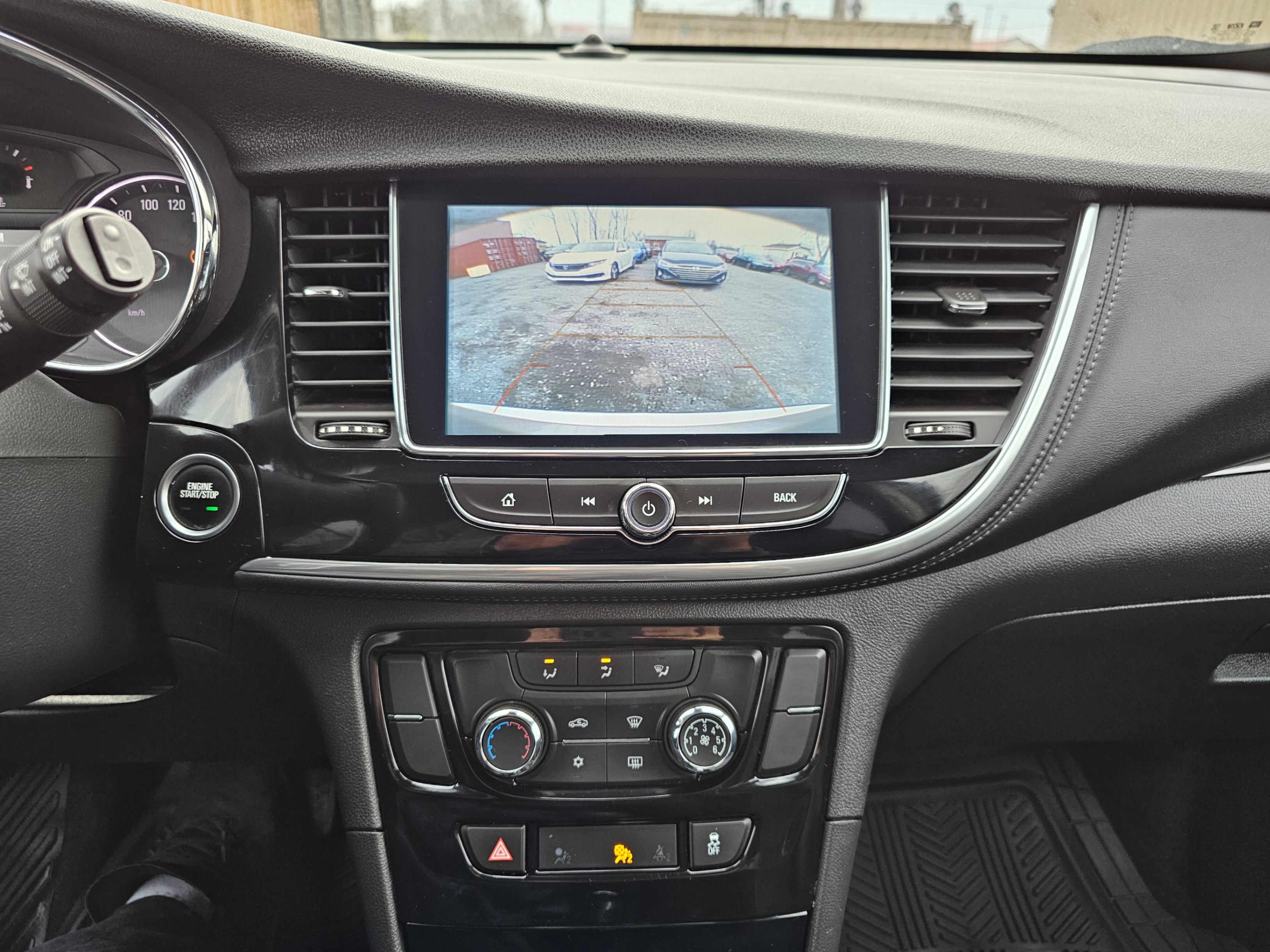 /hunsbroauto/2018-Buick-Encore-6845802000839913.jpg
