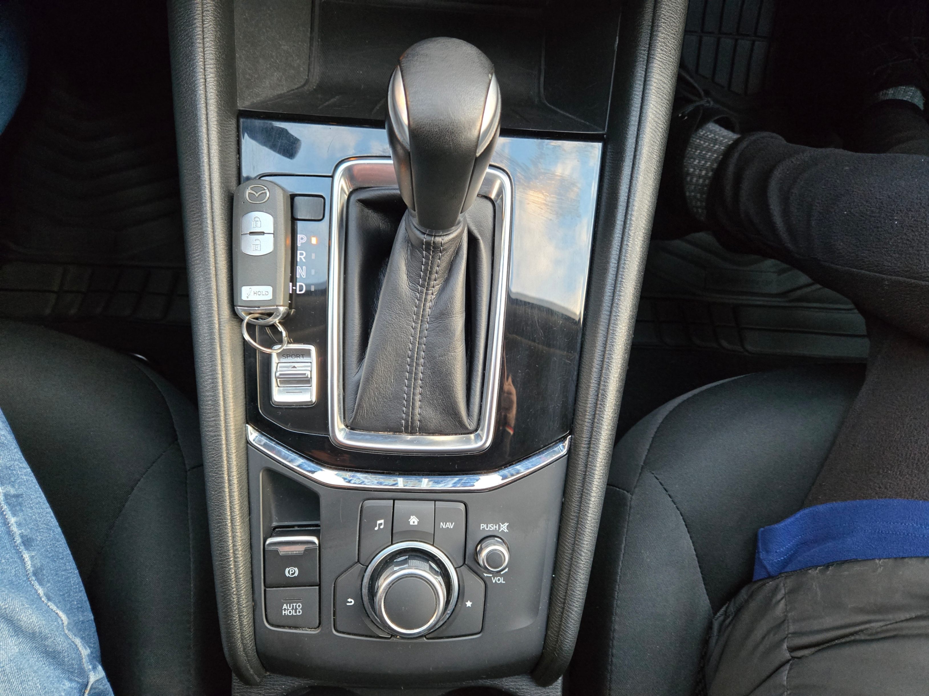 /hunsbroauto/2018-Mazda-CX-5-37452636656039306.jpg