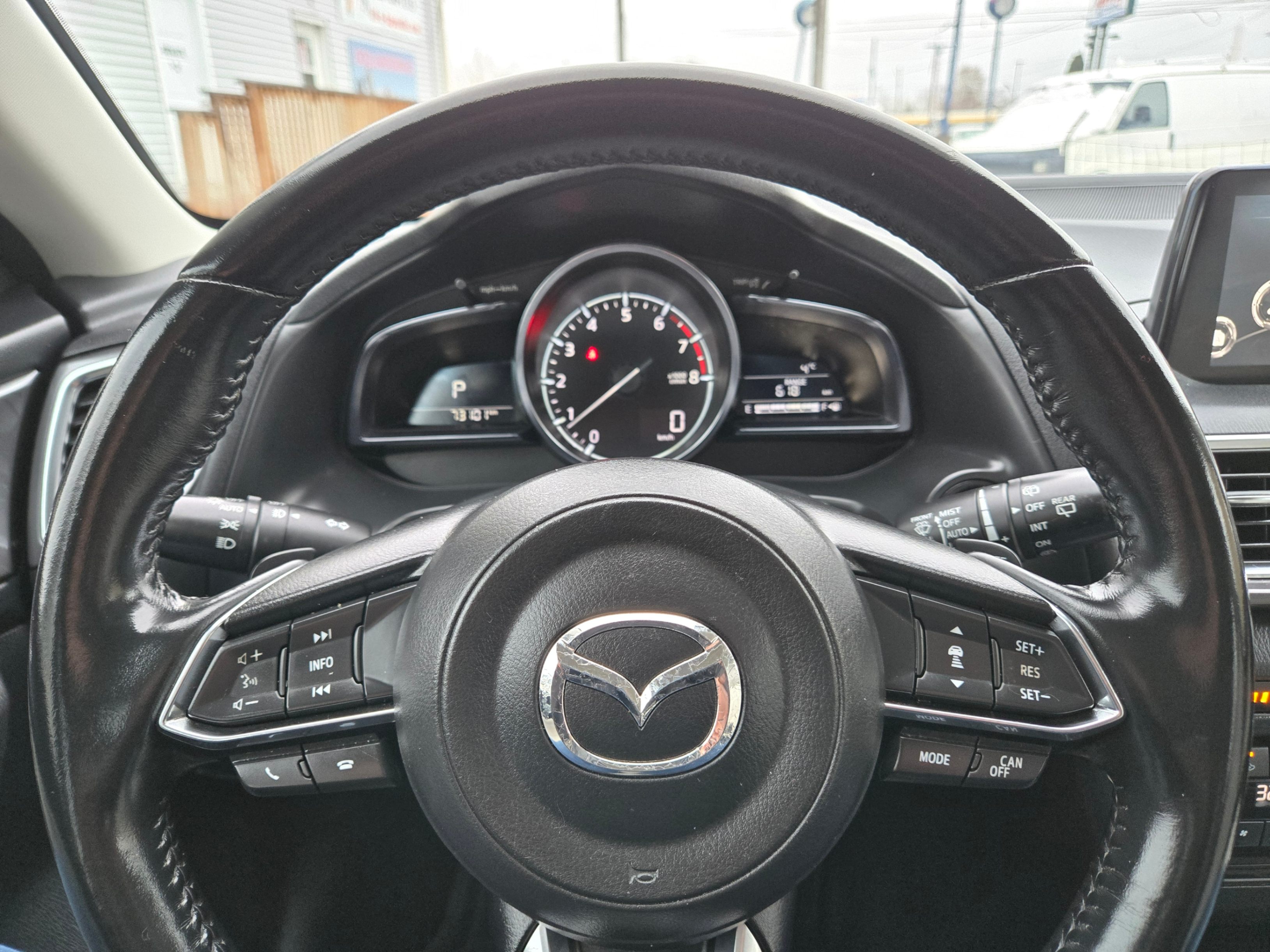 /hunsbroauto/2018-Mazda-Mazda3Sport-3708338642990656.jpg