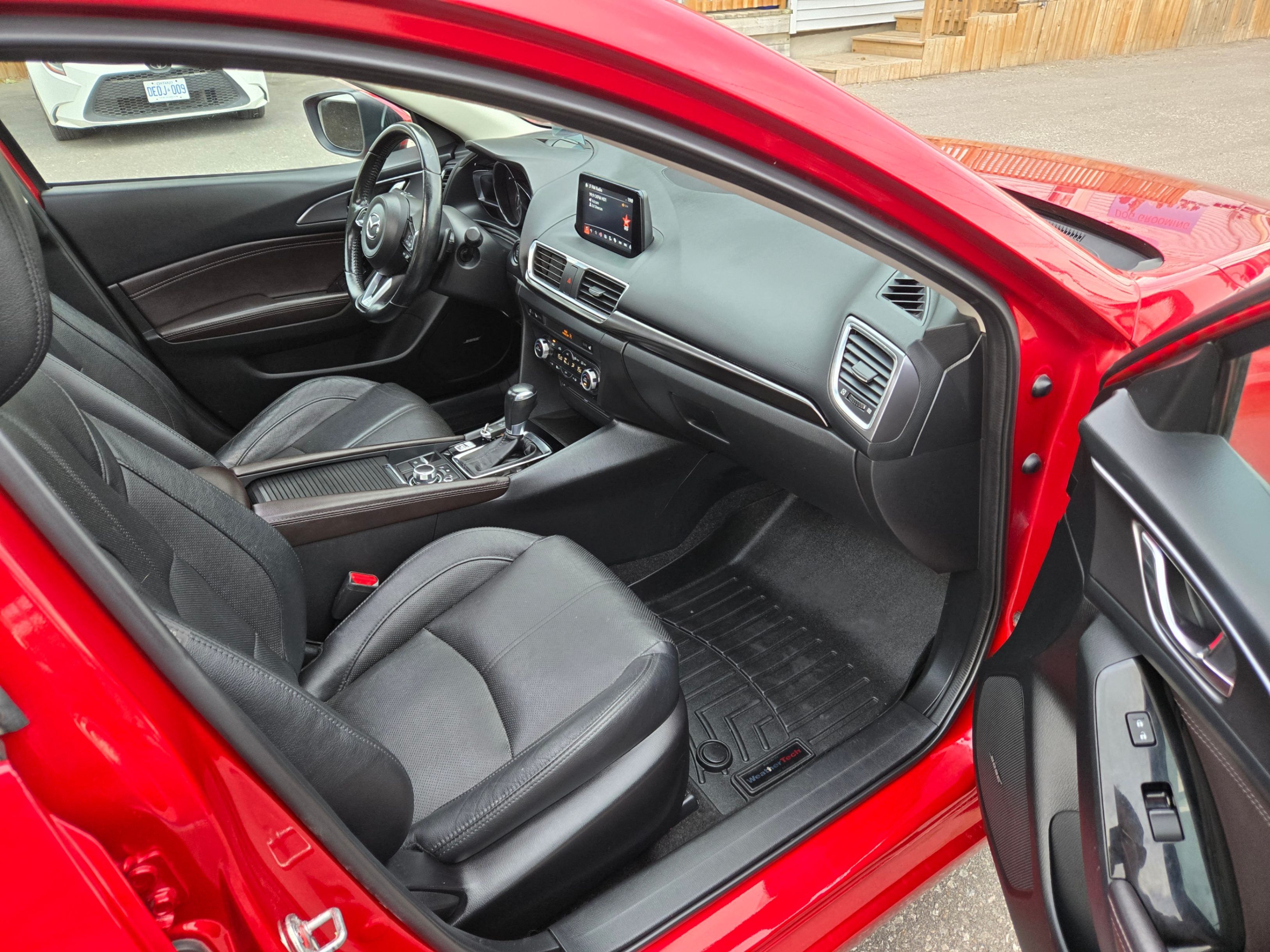 /hunsbroauto/2018-Mazda-Mazda3Sport-4188745439480528.jpg
