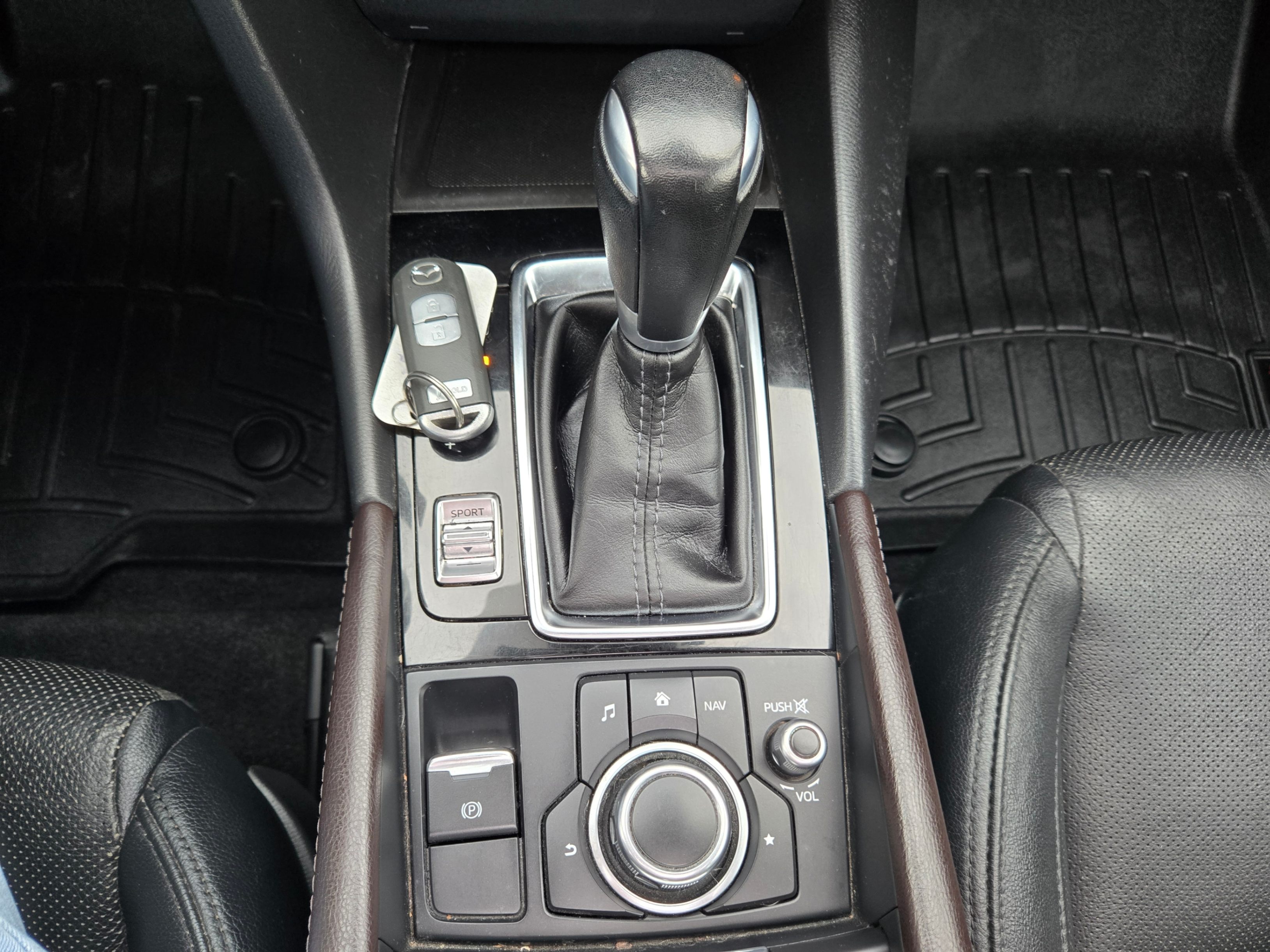 /hunsbroauto/2018-Mazda-Mazda3Sport-49380338391545986.jpg