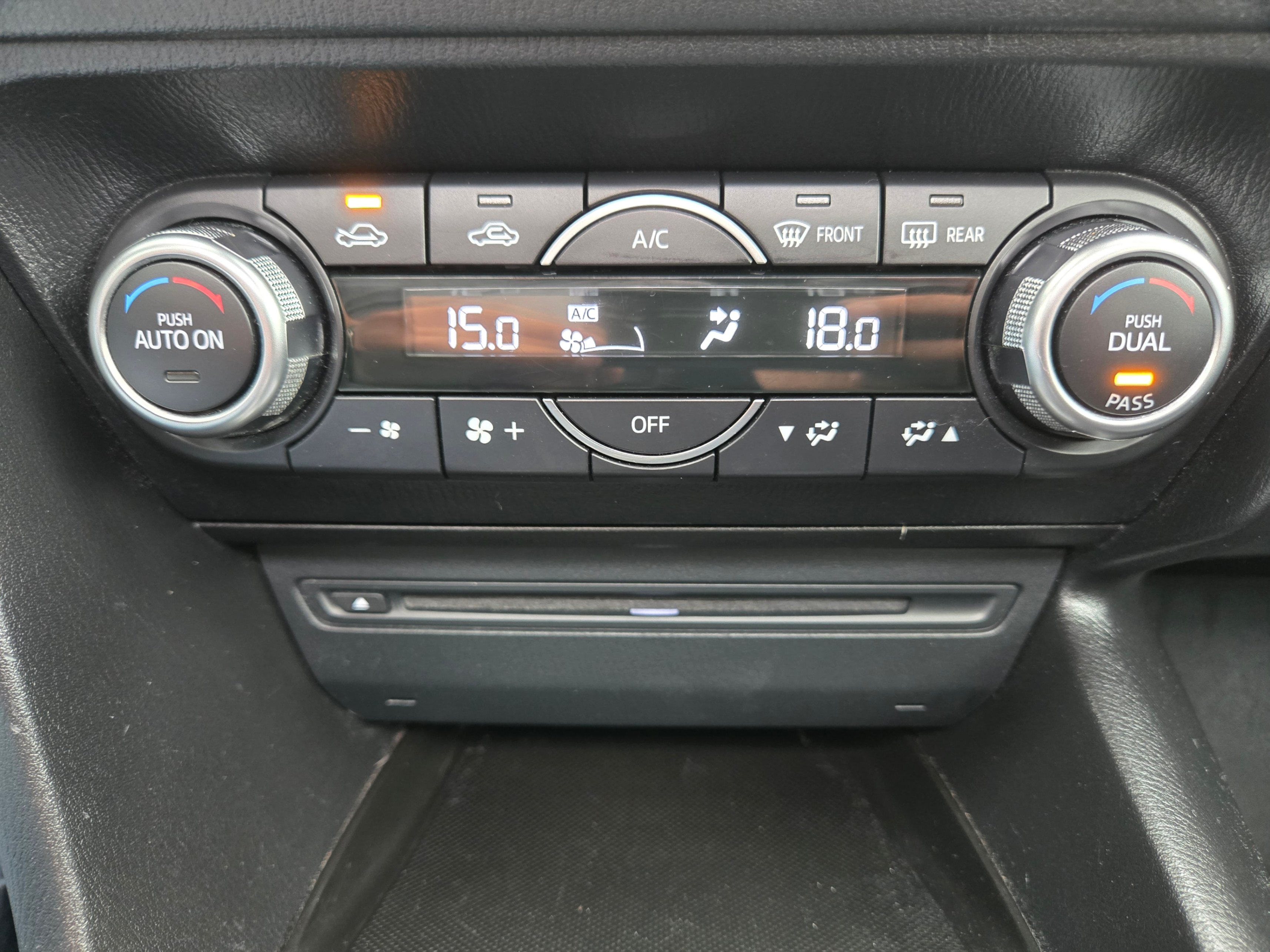 /hunsbroauto/2018-Mazda-Mazda3Sport-5400417054913231.jpg