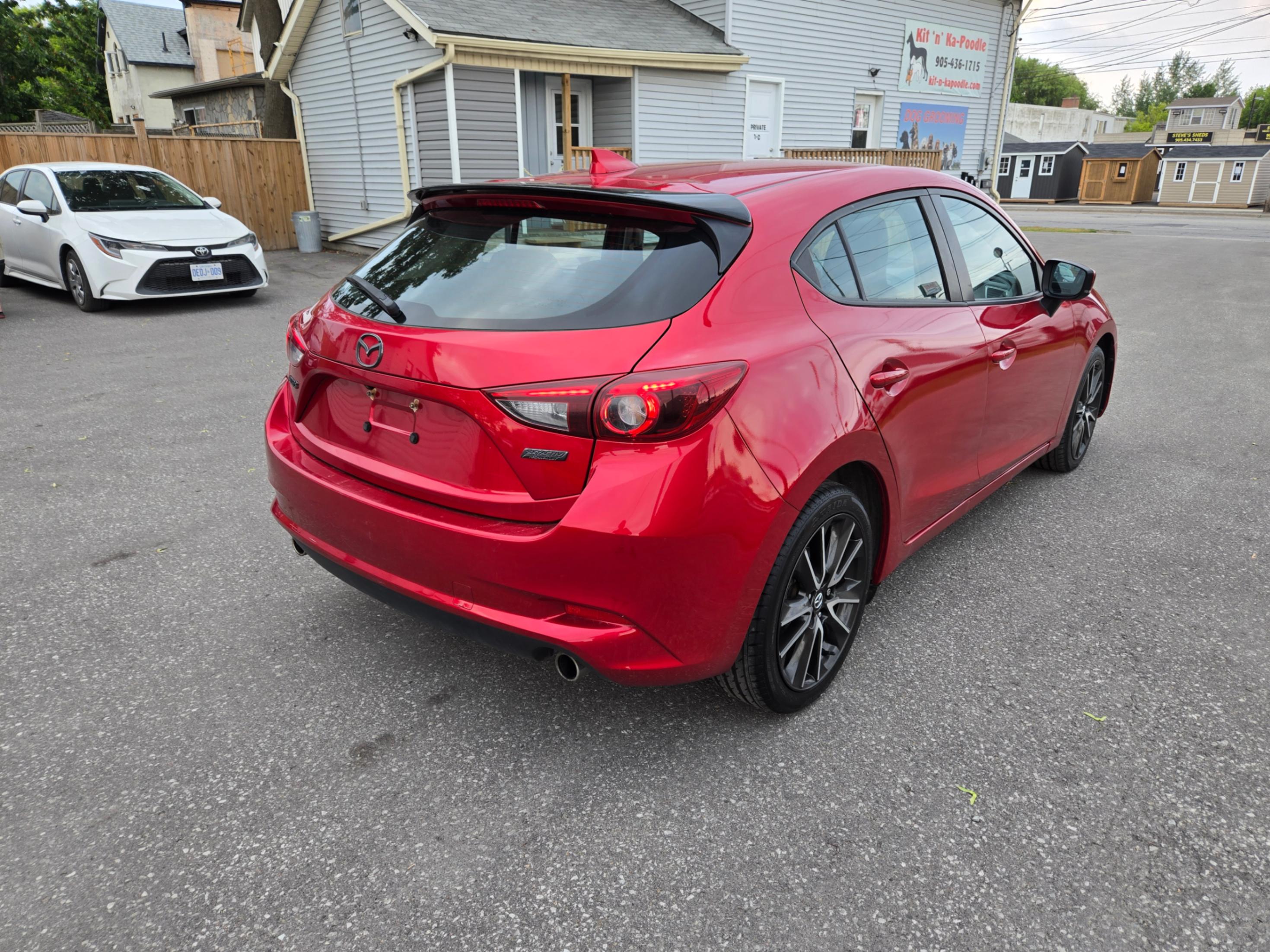 /hunsbroauto/2018-Mazda-Mazda3Sport-8902846156765747.jpg