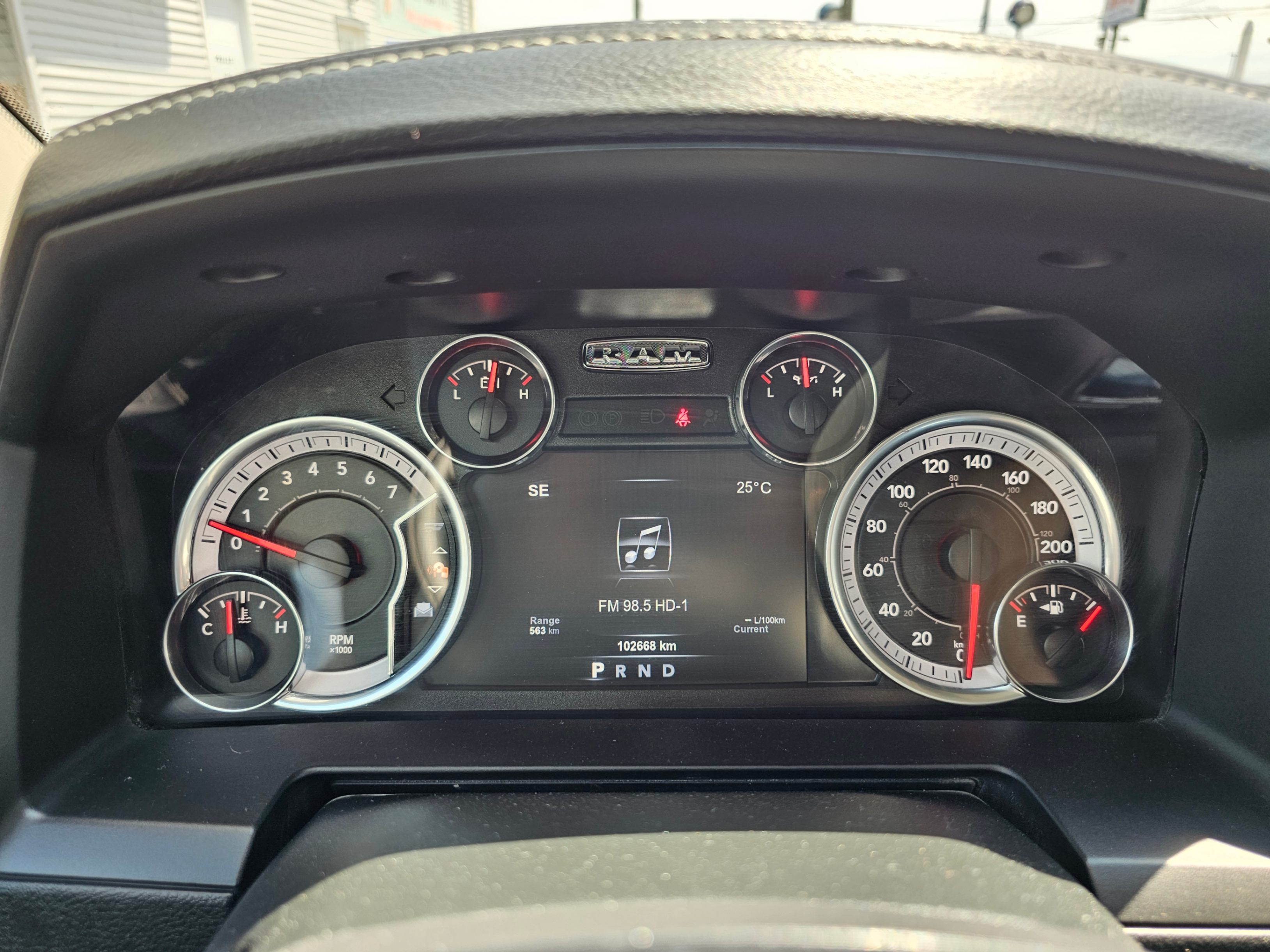 /hunsbroauto/2018-Ram-1500-7670599091227428.jpg