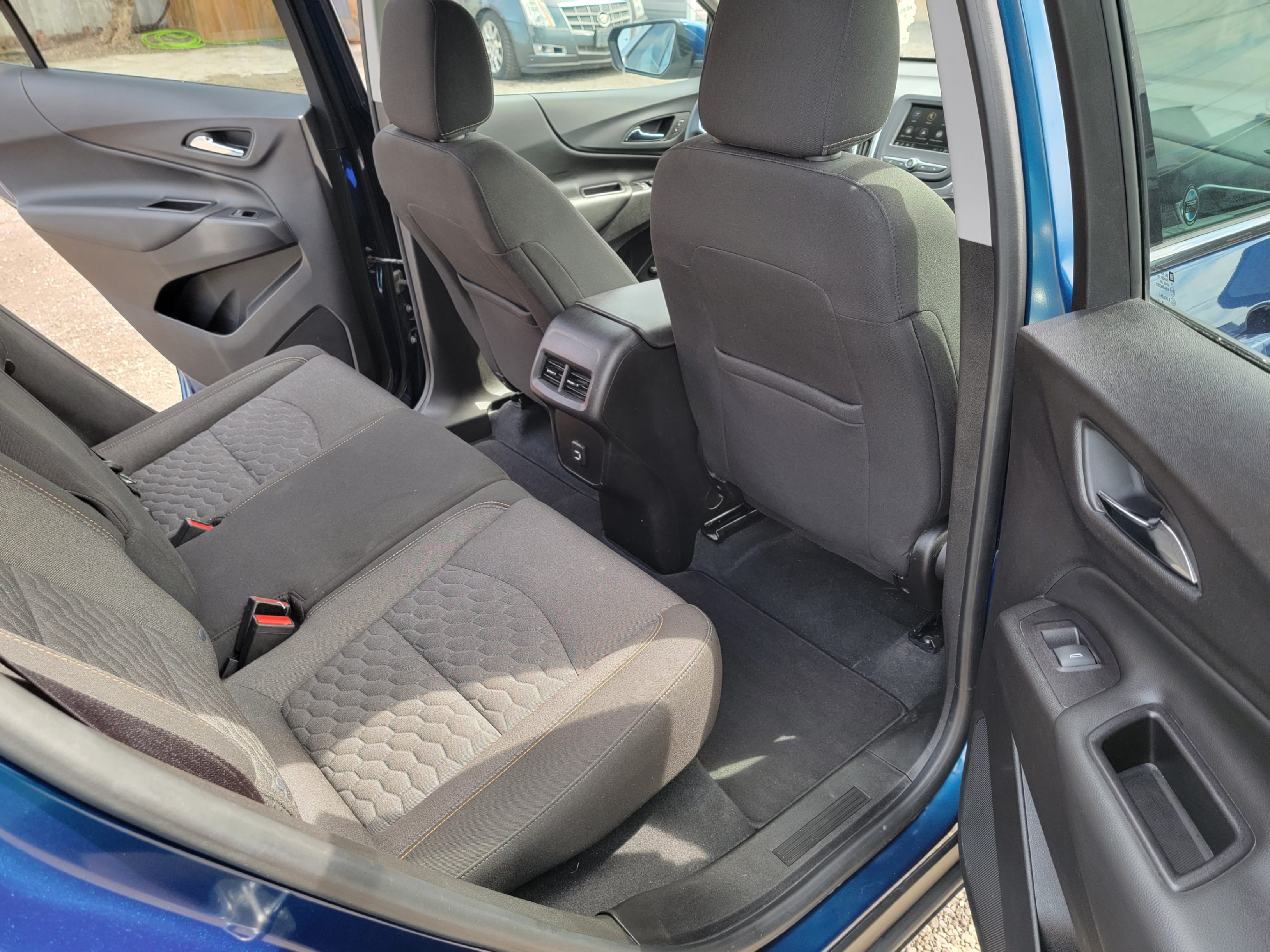 /hunsbroauto/2019-Chevrolet-Equinox-17956160879947625.jpg