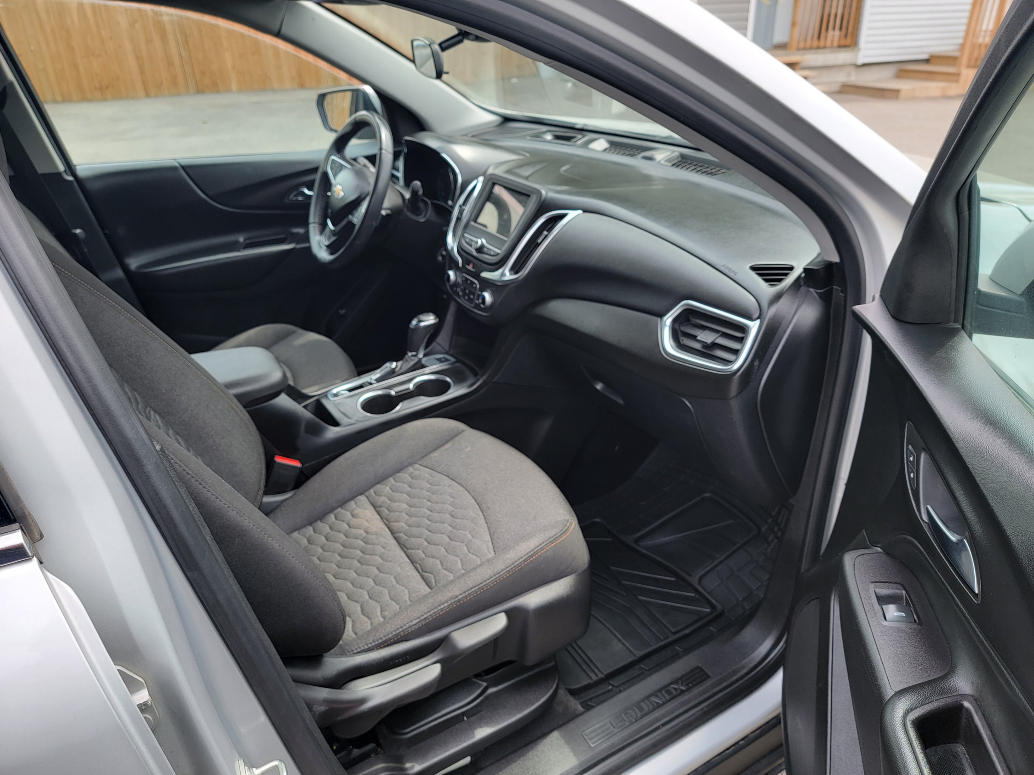 /hunsbroauto/2019-Chevrolet-Equinox-2720529504345992.jpg