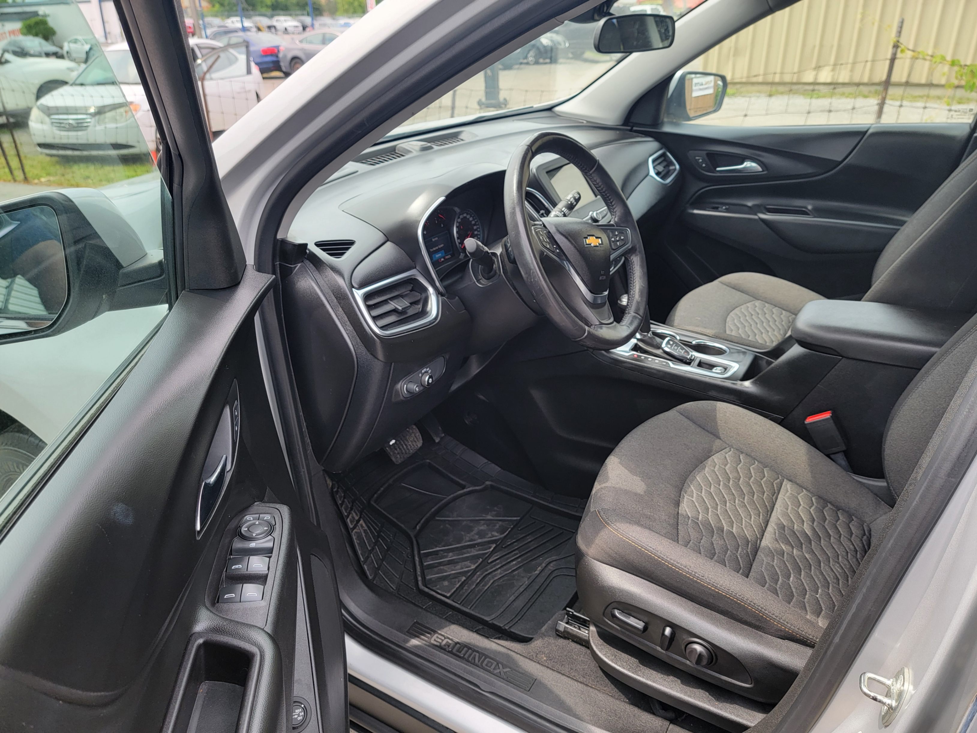 /hunsbroauto/2019-Chevrolet-Equinox-8176919301513017.jpg