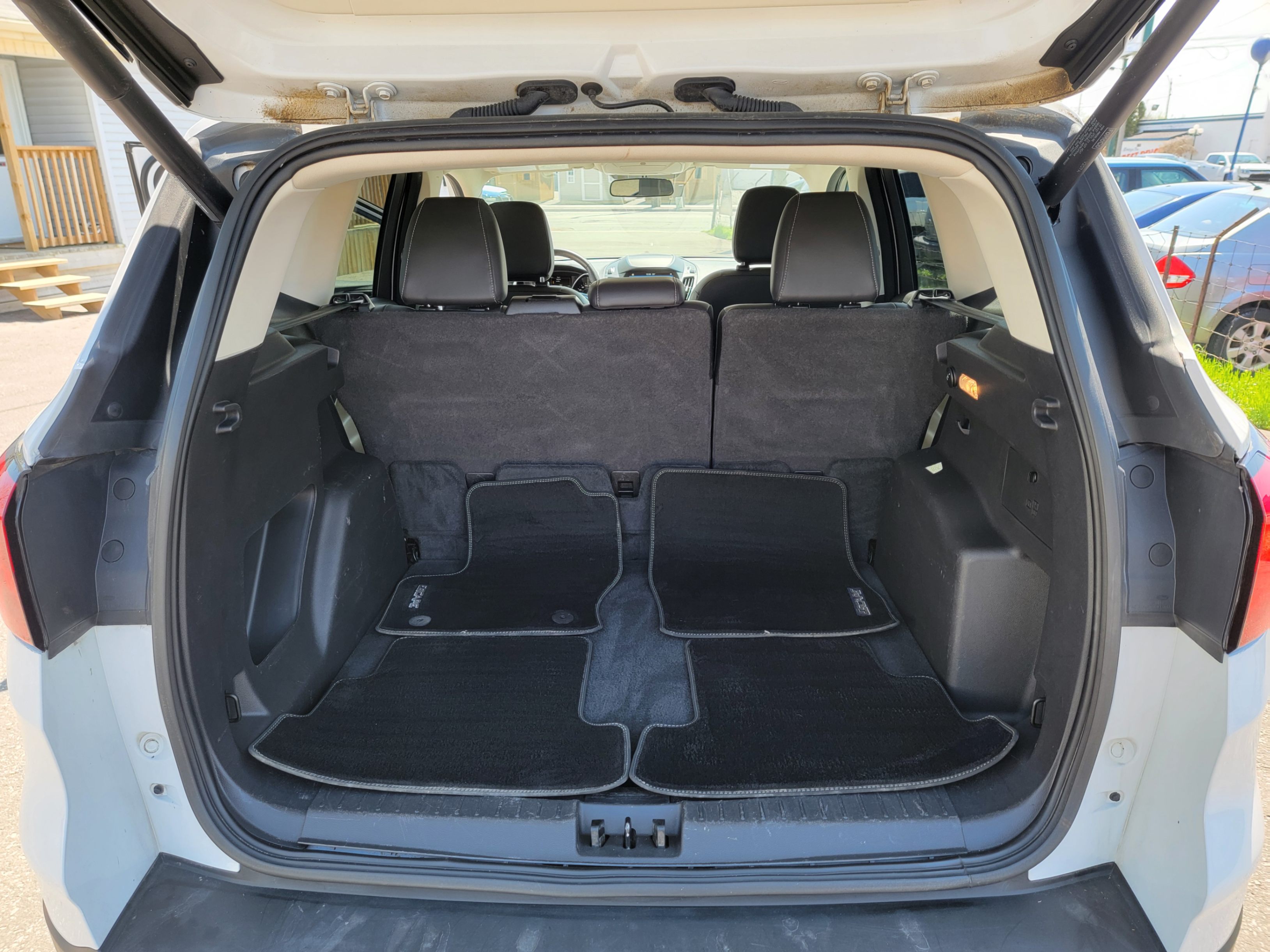 /hunsbroauto/2019-Ford-Escape-7171635234805245.jpg