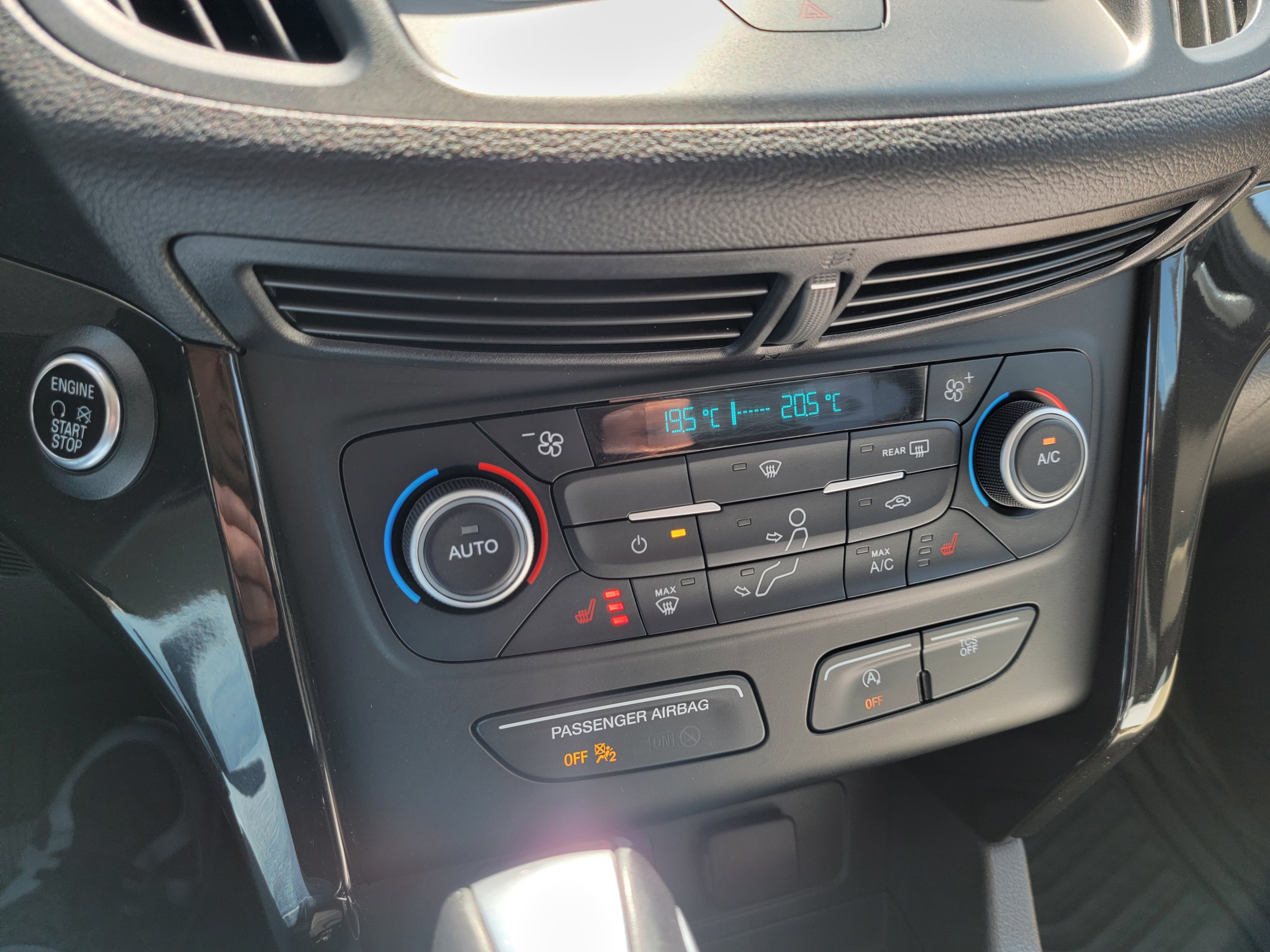 /hunsbroauto/2019-Ford-Escape-843866616120093.jpg
