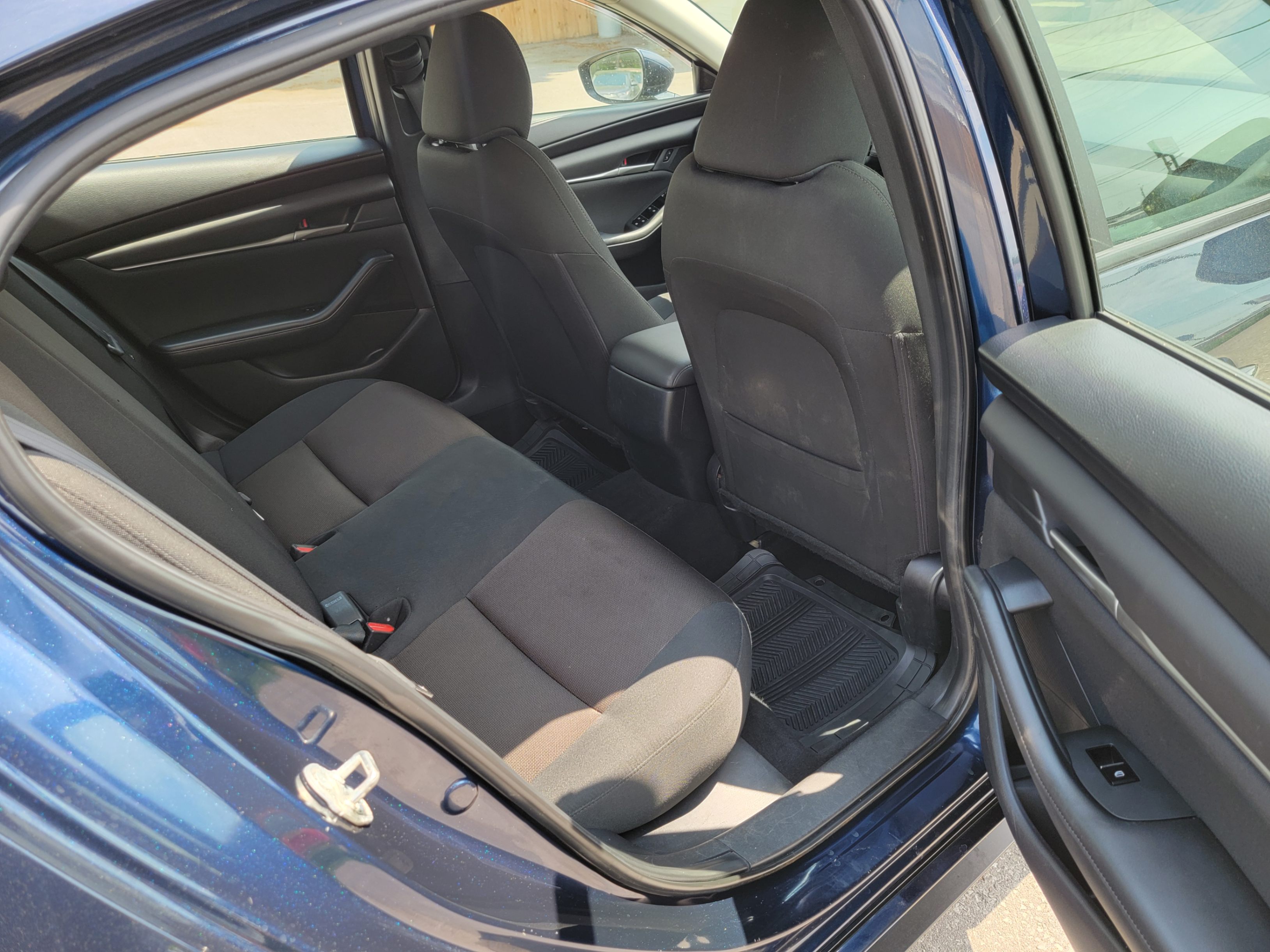 /hunsbroauto/2019-Mazda-Mazda3-730023828115276.jpg