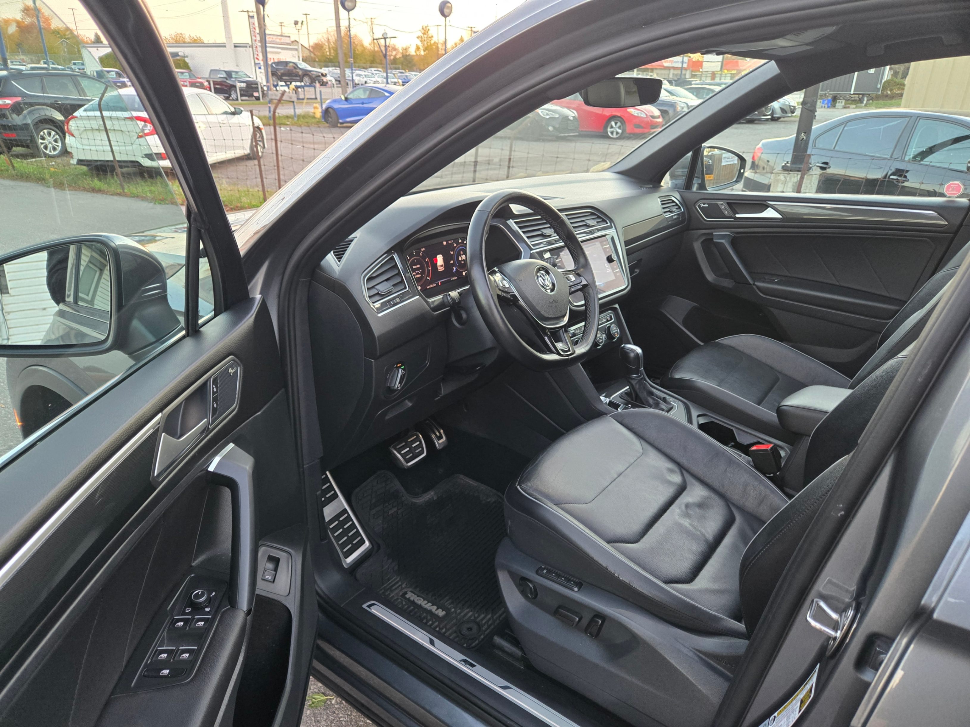 /hunsbroauto/2019-Volkswagen-Tiguan-24649361897338684.jpg