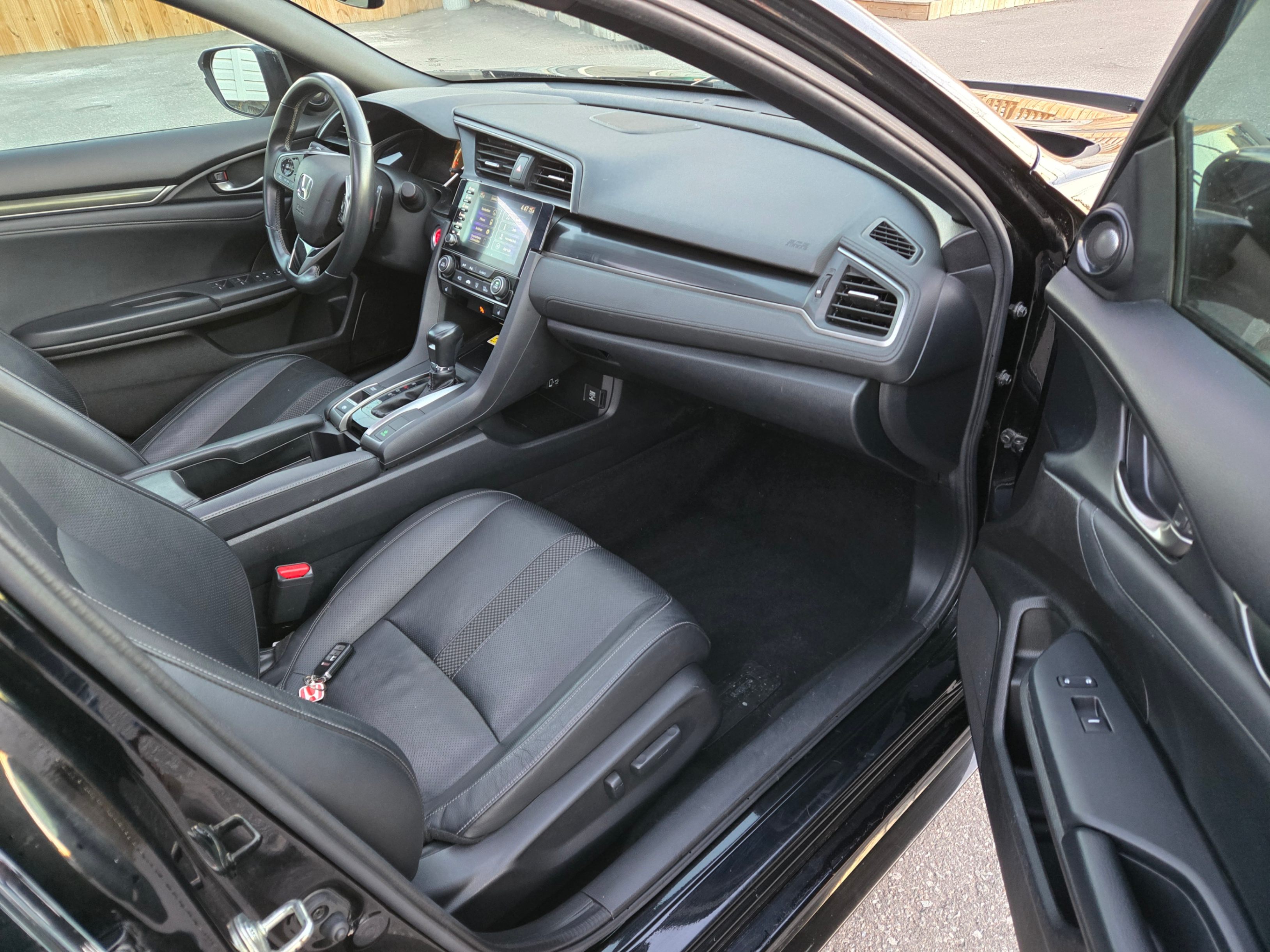/hunsbroauto/2020-Honda-Civic-08170531935819403.jpg