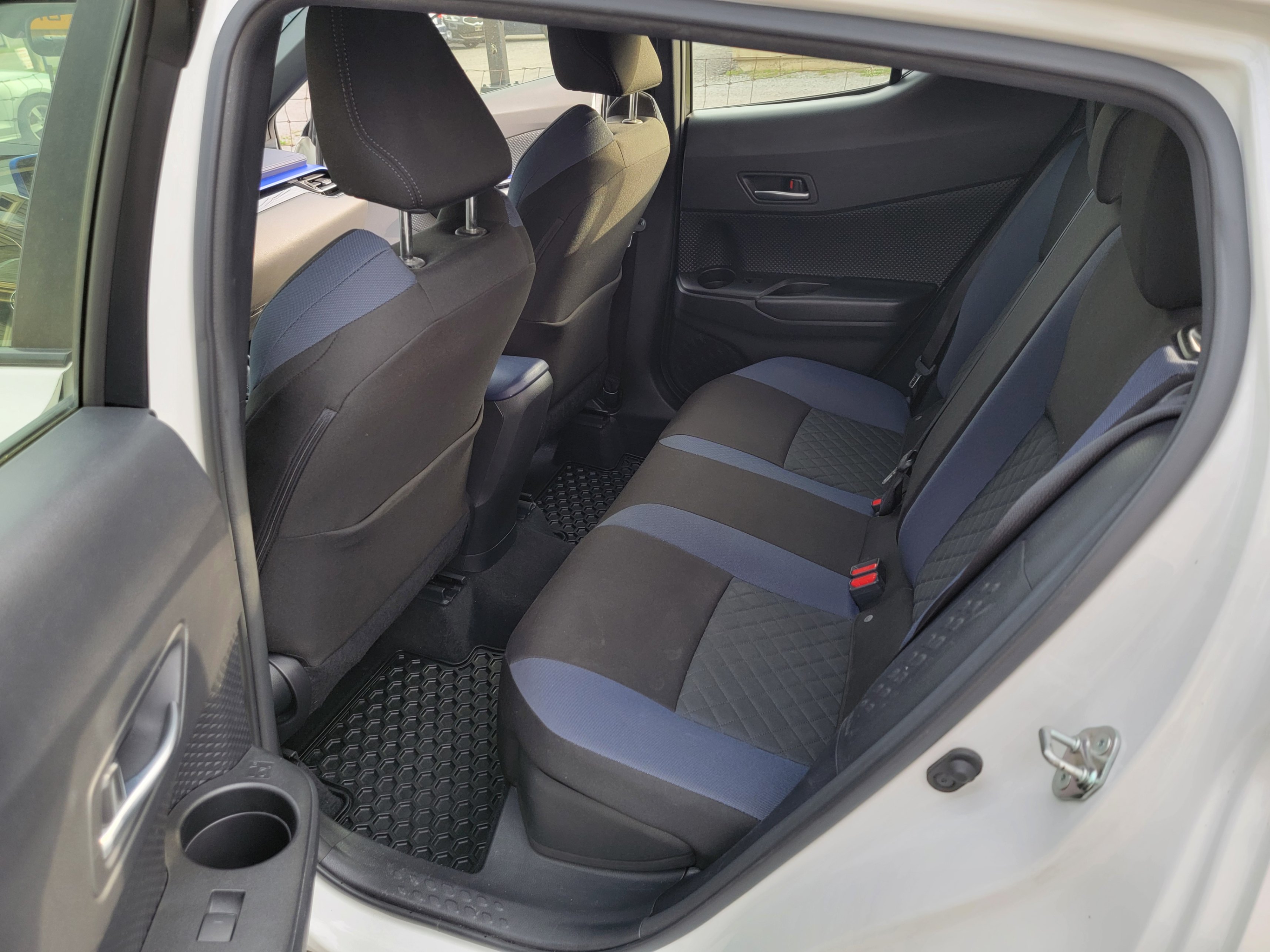 /hunsbroauto/2020-Toyota-C-HR-25409926279369865.jpg
