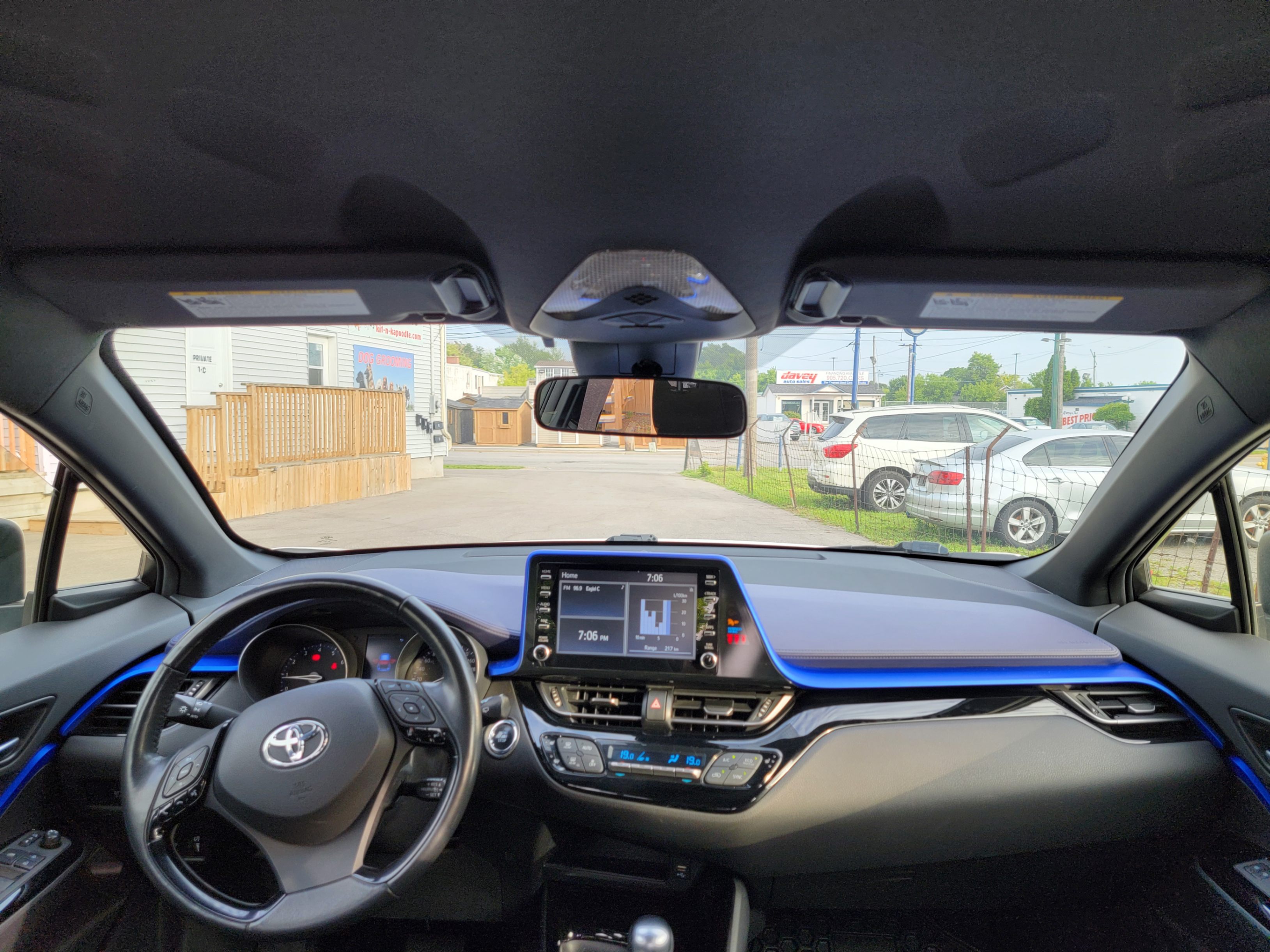/hunsbroauto/2020-Toyota-C-HR-8688729511812674.jpg