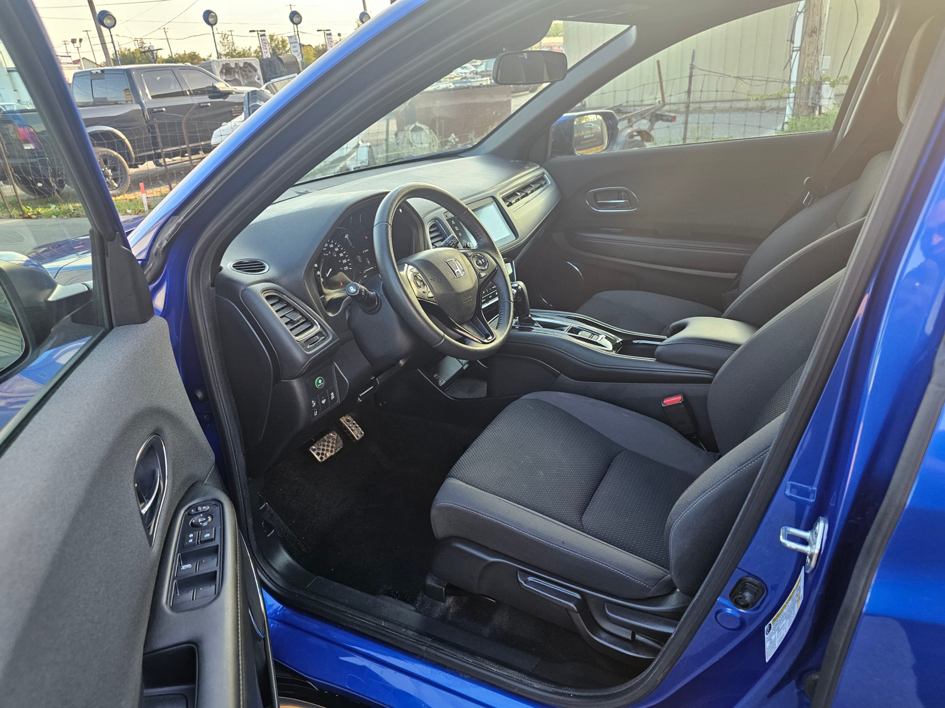/hunsbroauto/2021-Honda-HR-V-9064863000622225.jpg