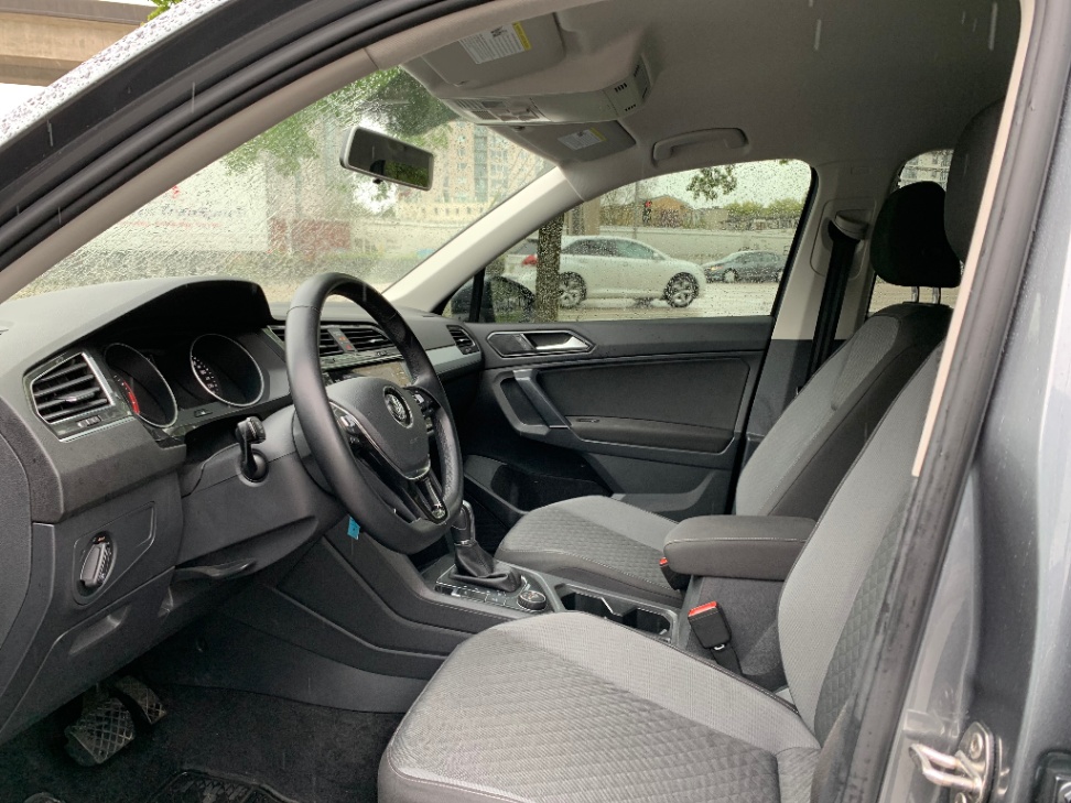 /idrivemotors/2018-Volkswagen-Tiguan-1671042176325186.jpg