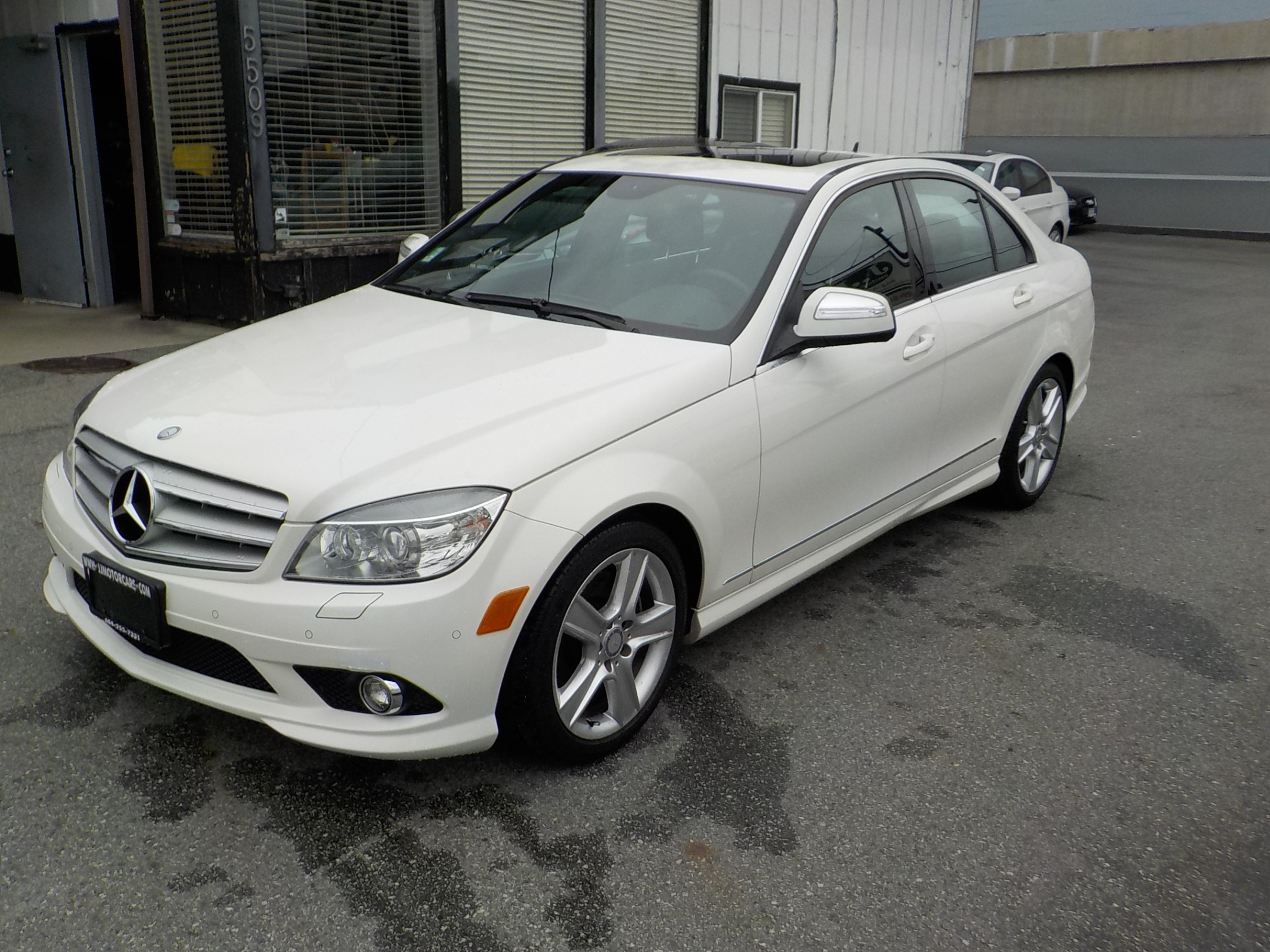 Voxcar MERCEDES-BENZ C-Class SEDAN in White, VANCOUVER