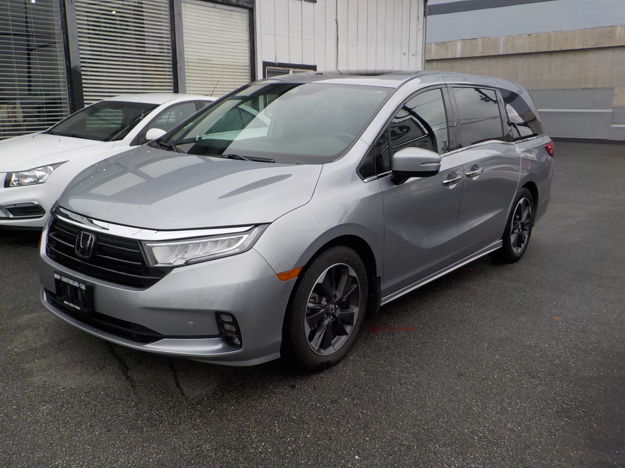 Voxcar HONDA Odyssey VAN in Metallic Shadow Silver, VANCOUVER