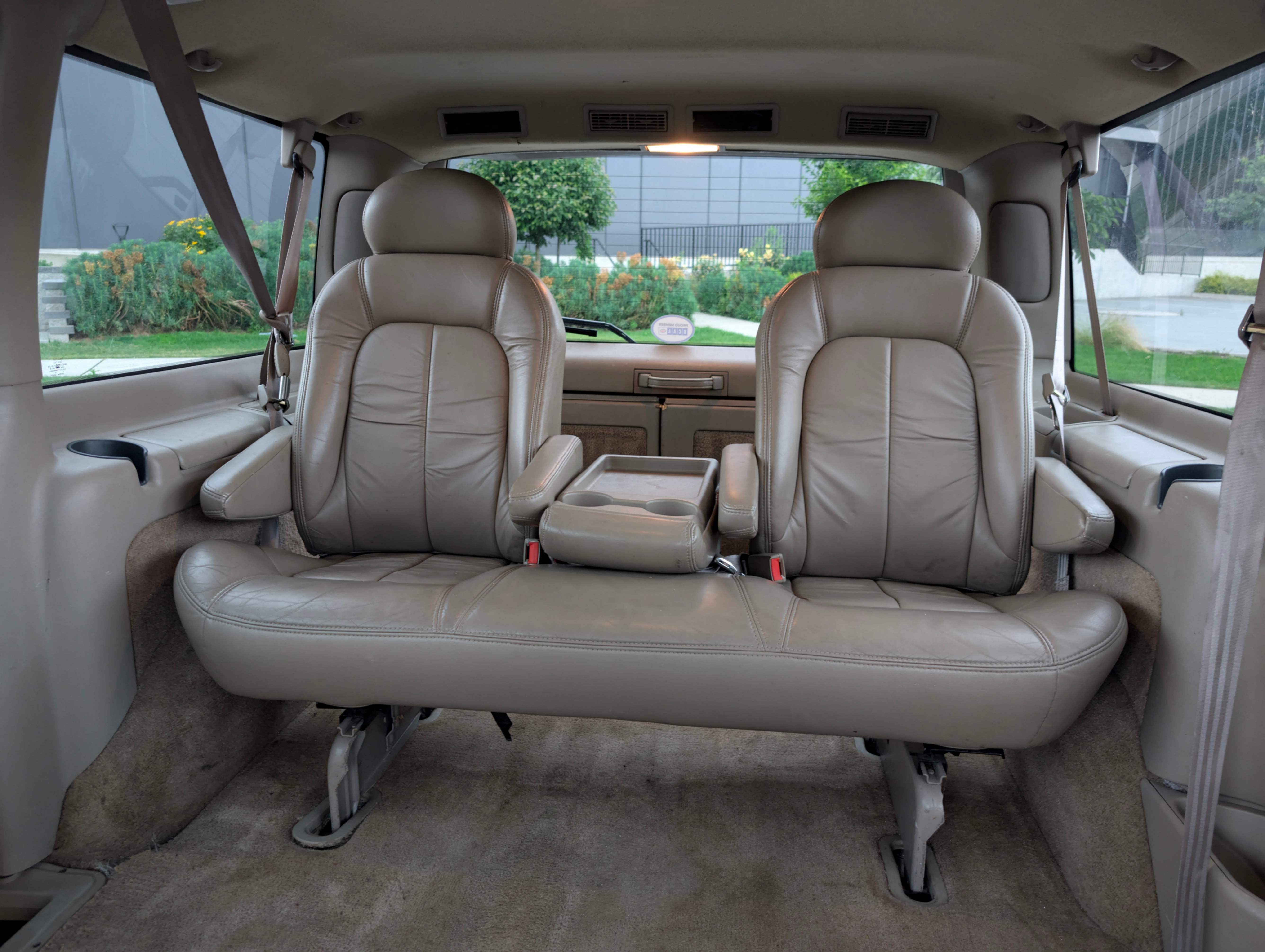 /joemotorltd1/1999-GMC-SafariPassenger-3016964908874187.jpg