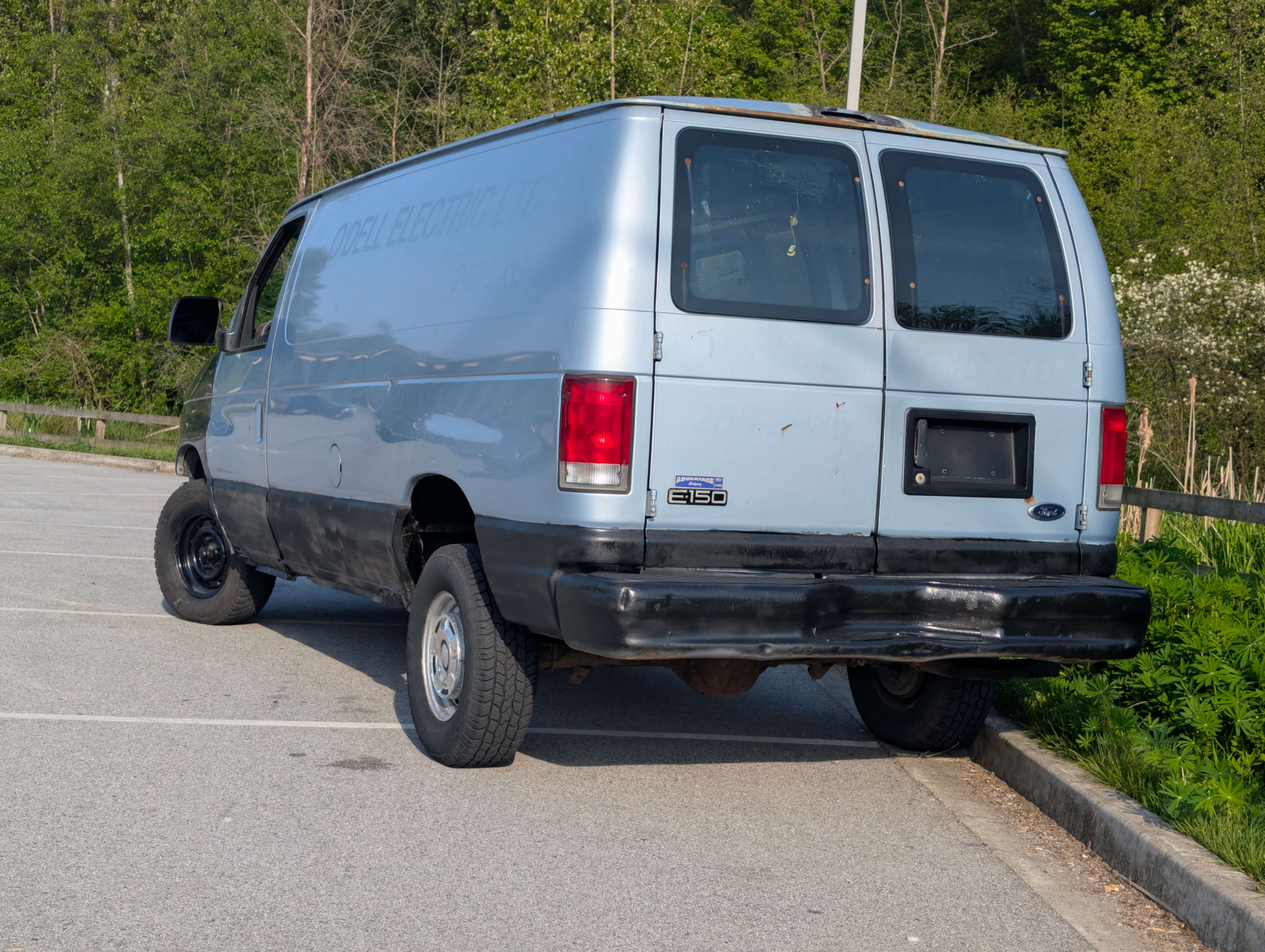 /joemotorltd1/2000-Ford-Econoline-14997831389093852.jpg