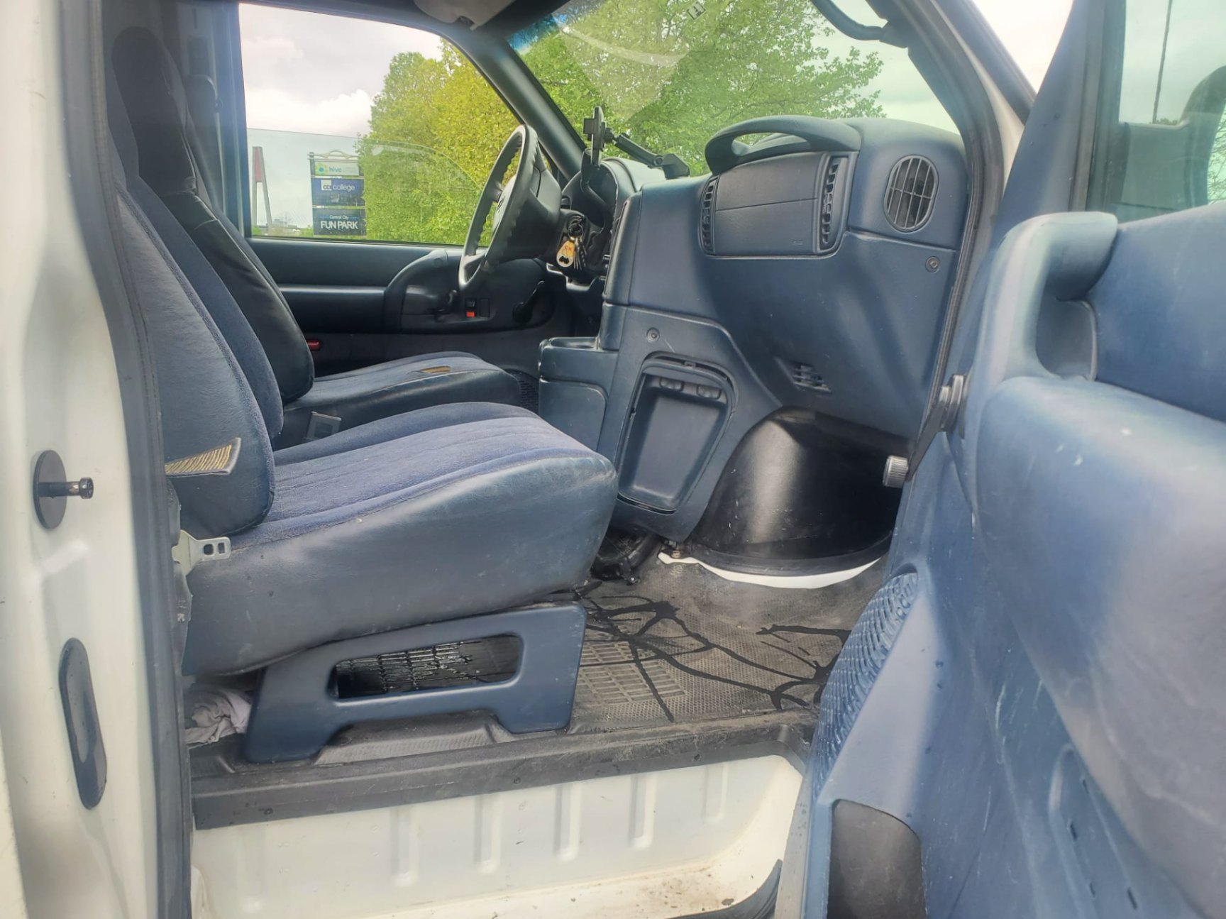 /joemotorltd1/2002-Chevrolet-AstroCargo-053983422191056674.jpg