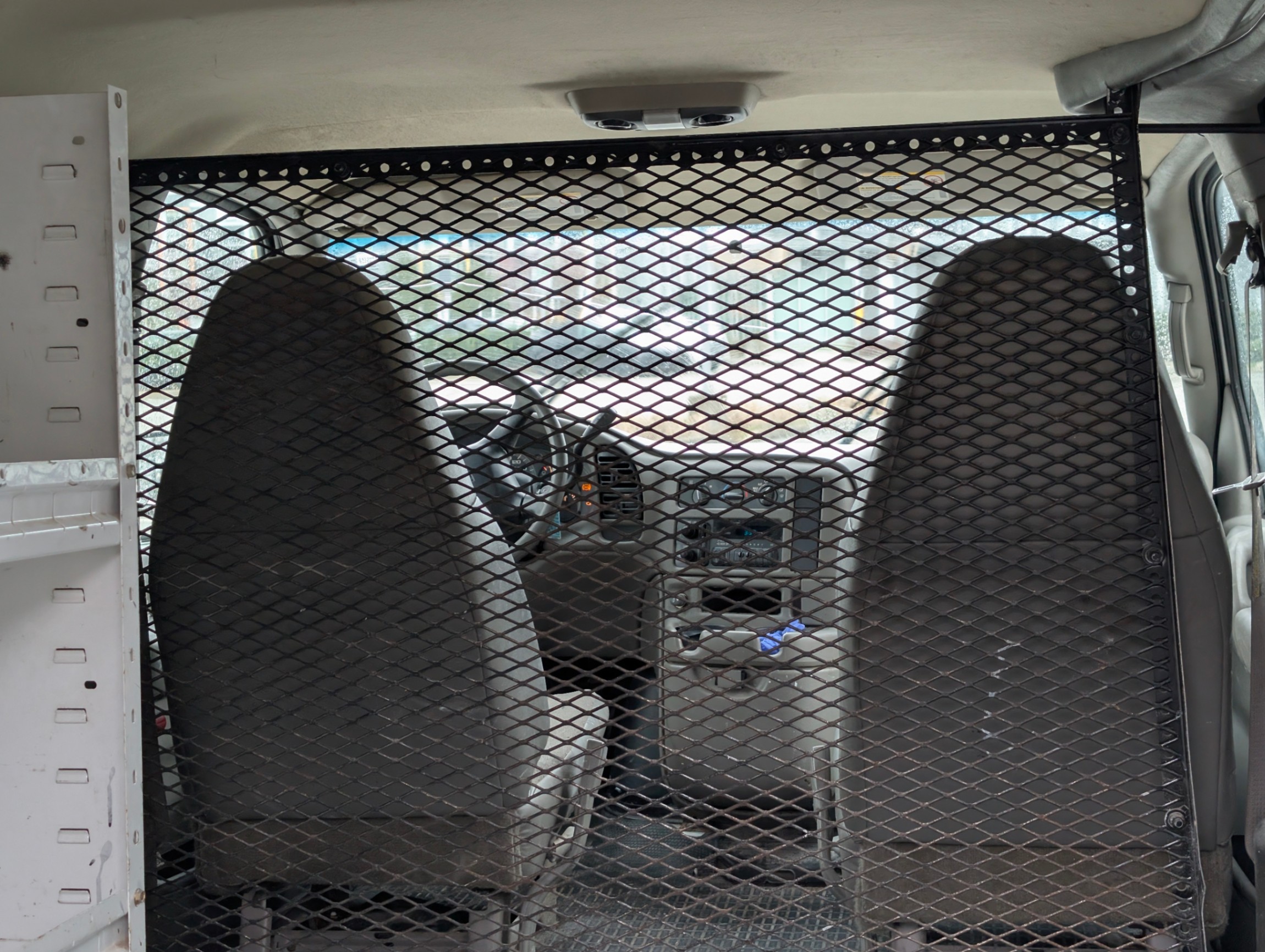 /joemotorltd1/2003-GMC-Safari-3937883439844585.jpg