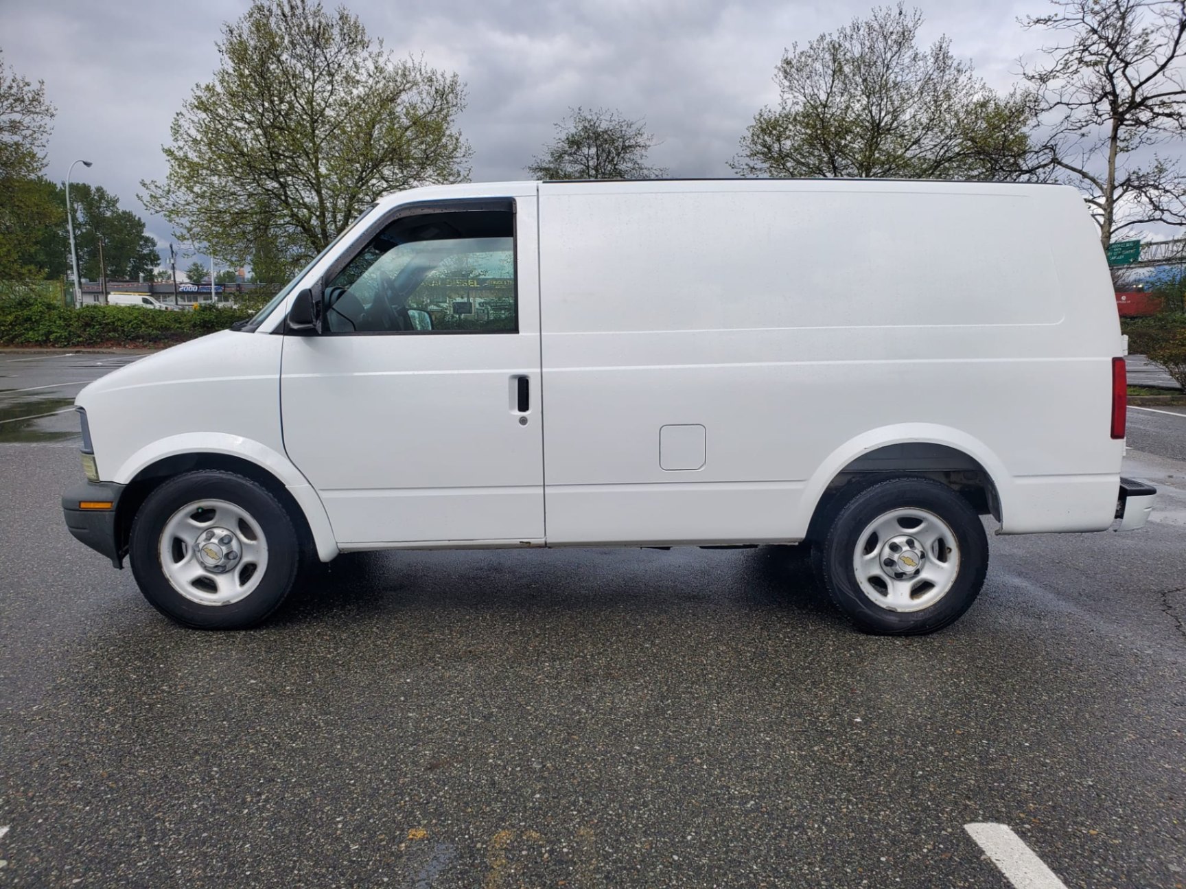 /joemotorltd1/2005-Chevrolet-AstroCargo-8013138982917953.jpg
