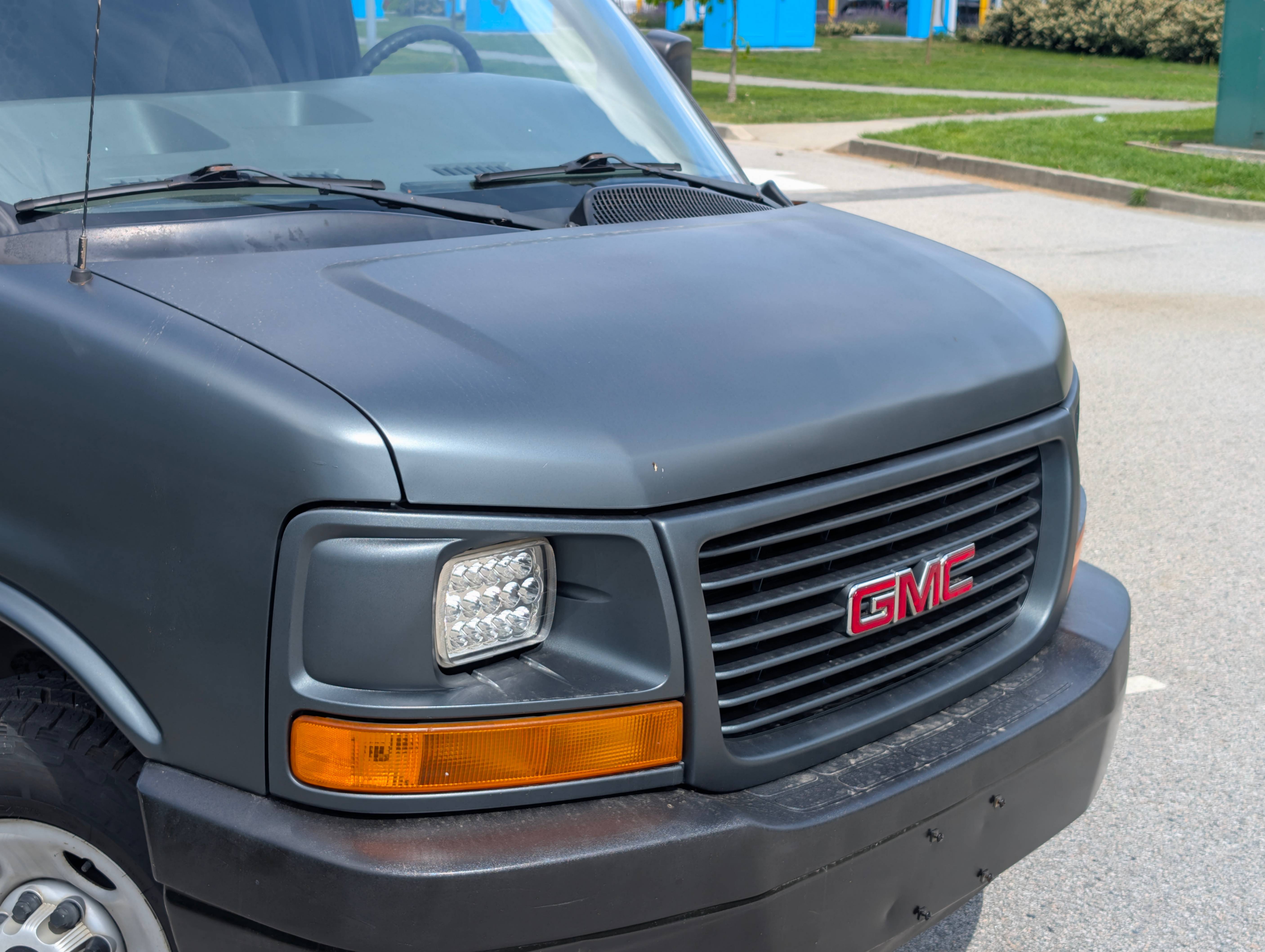 /joemotorltd1/2006-GMC-Savana-27677611123340307.jpg