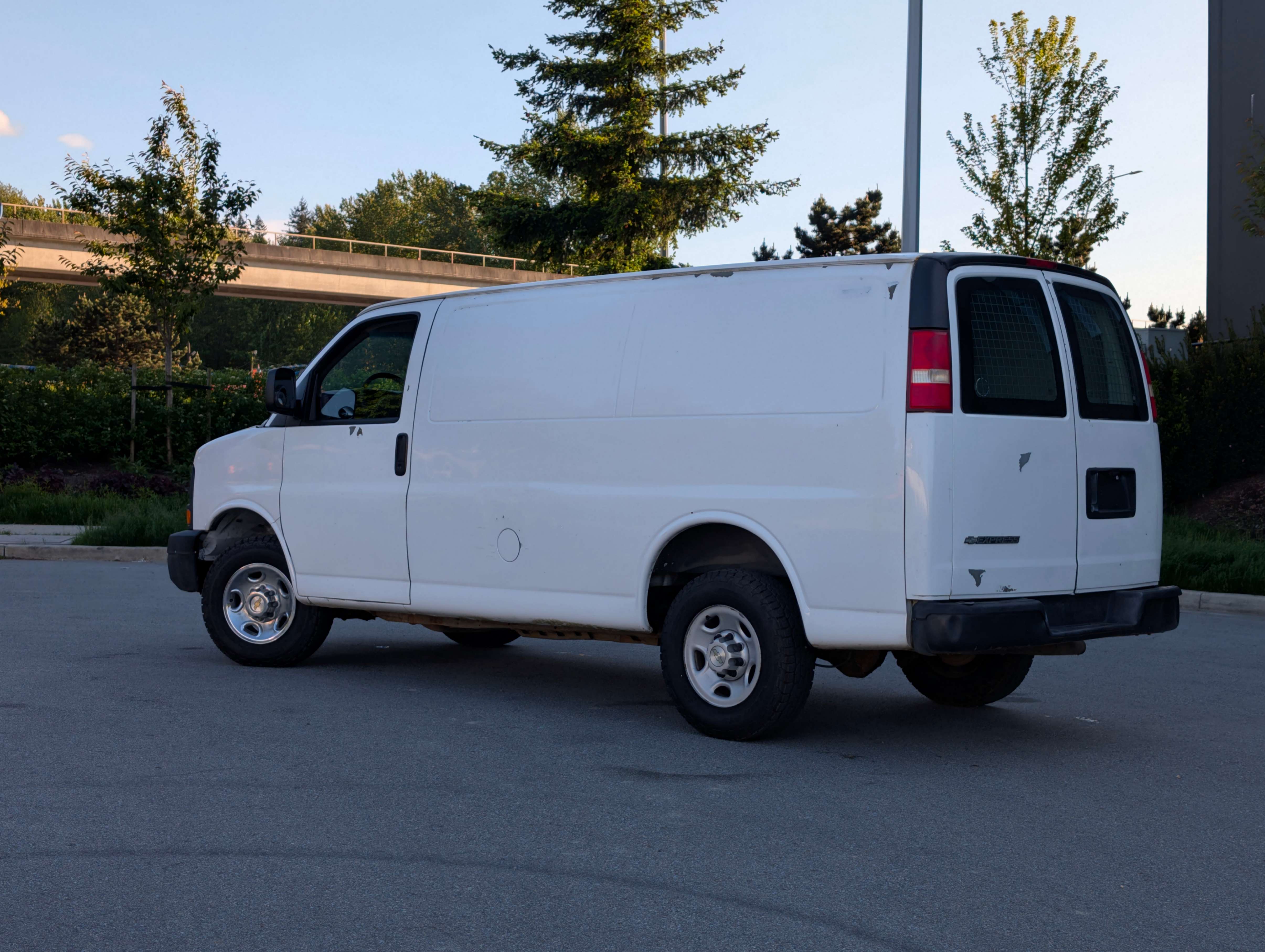 /joemotorltd1/2007-Chevrolet-Express-2299995501619152.jpg