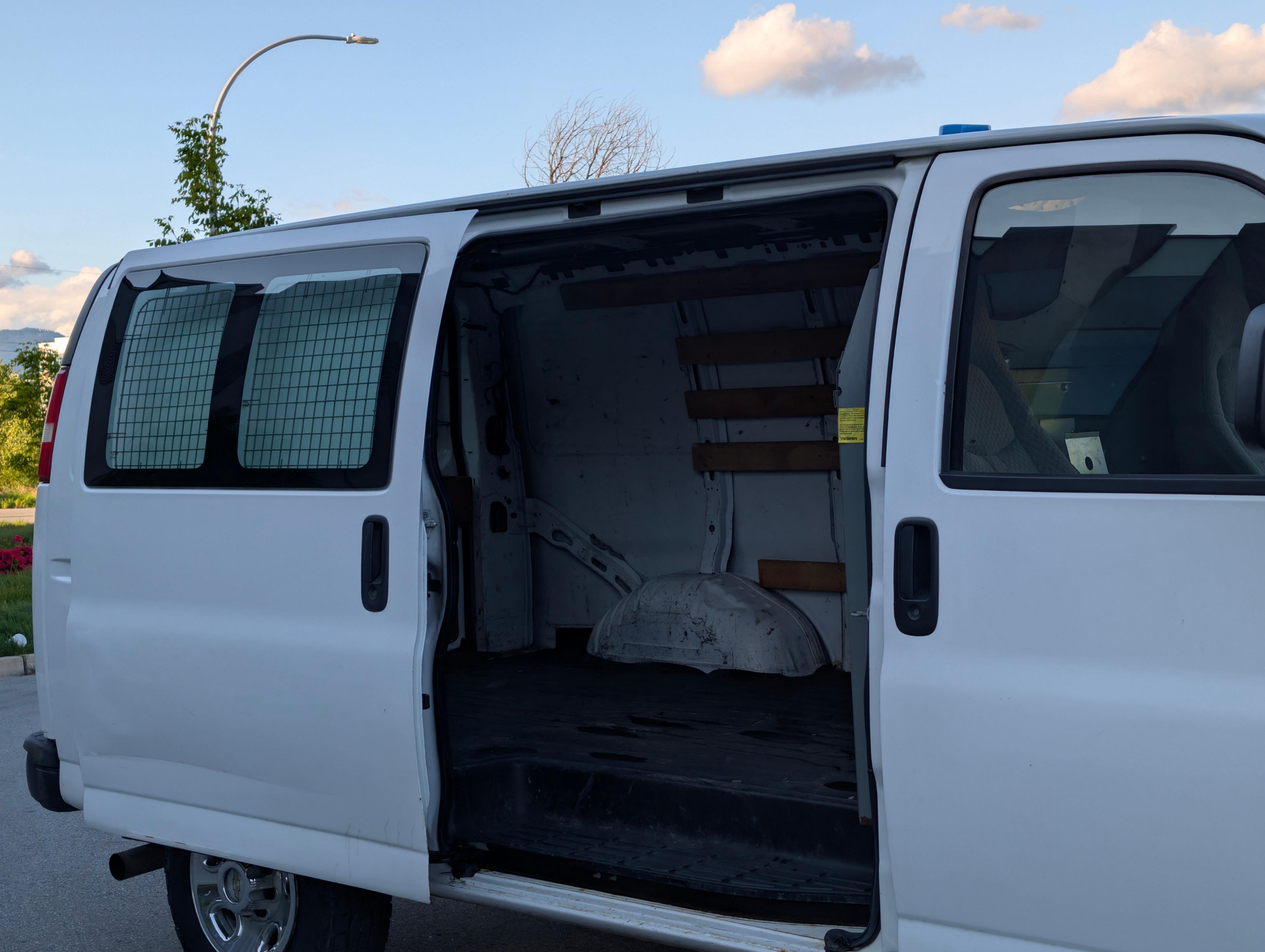 /joemotorltd1/2007-Chevrolet-Express-4965359743285742.jpg