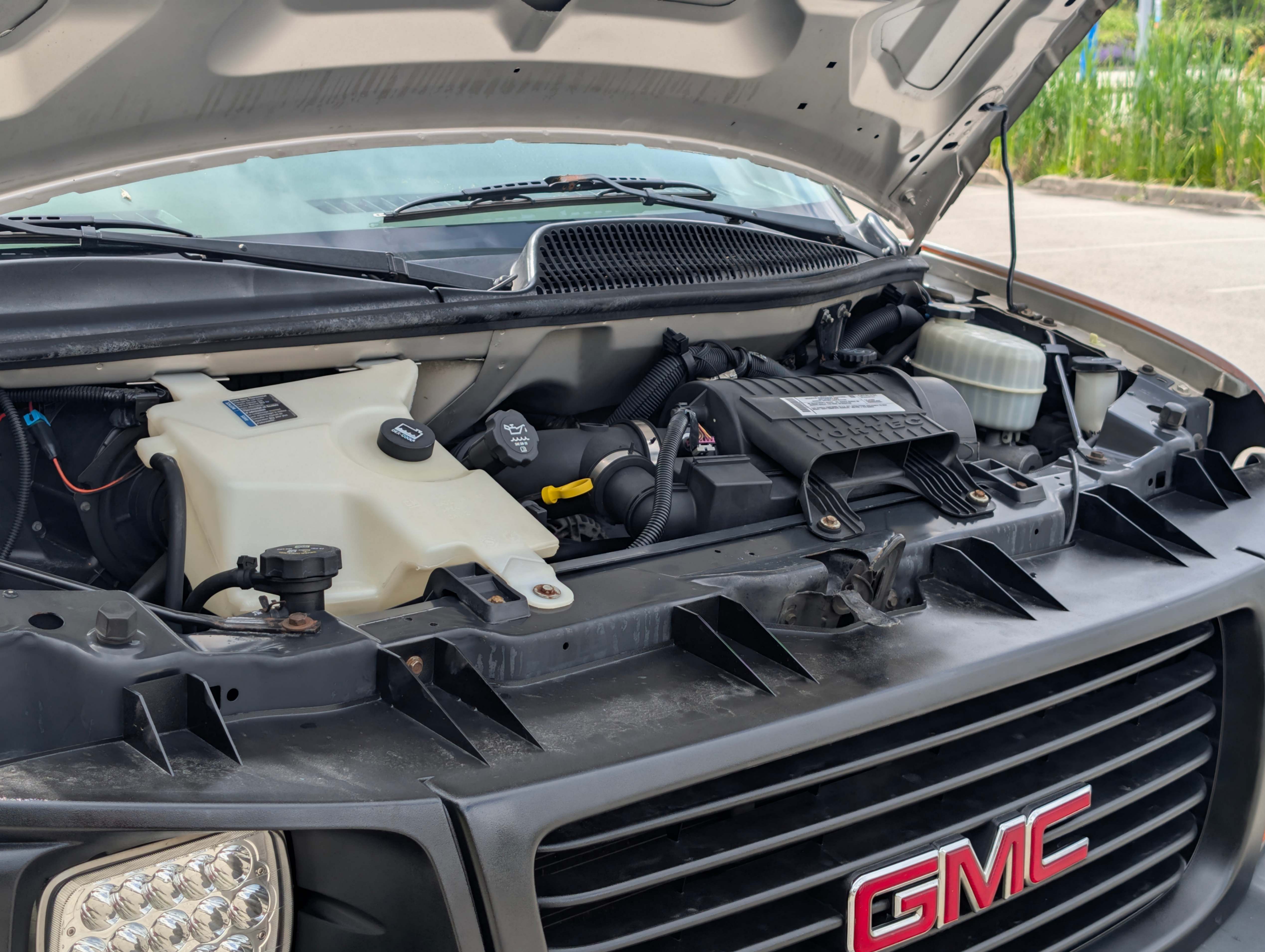 /joemotorltd1/2007-GMC-Savana-010103473679593966.jpg