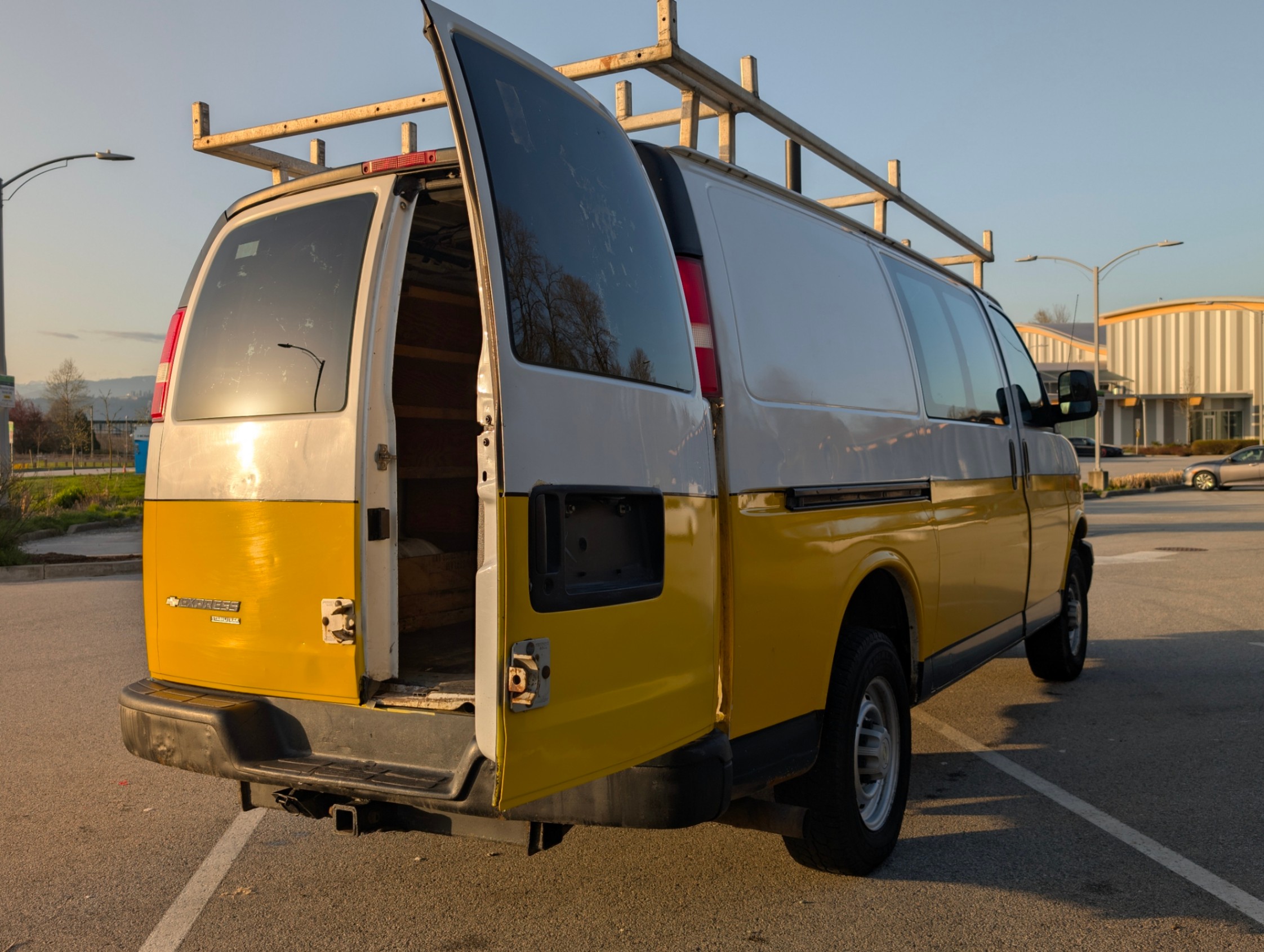 /joemotorltd1/2008-Chevrolet-Express-632512413970977.jpg