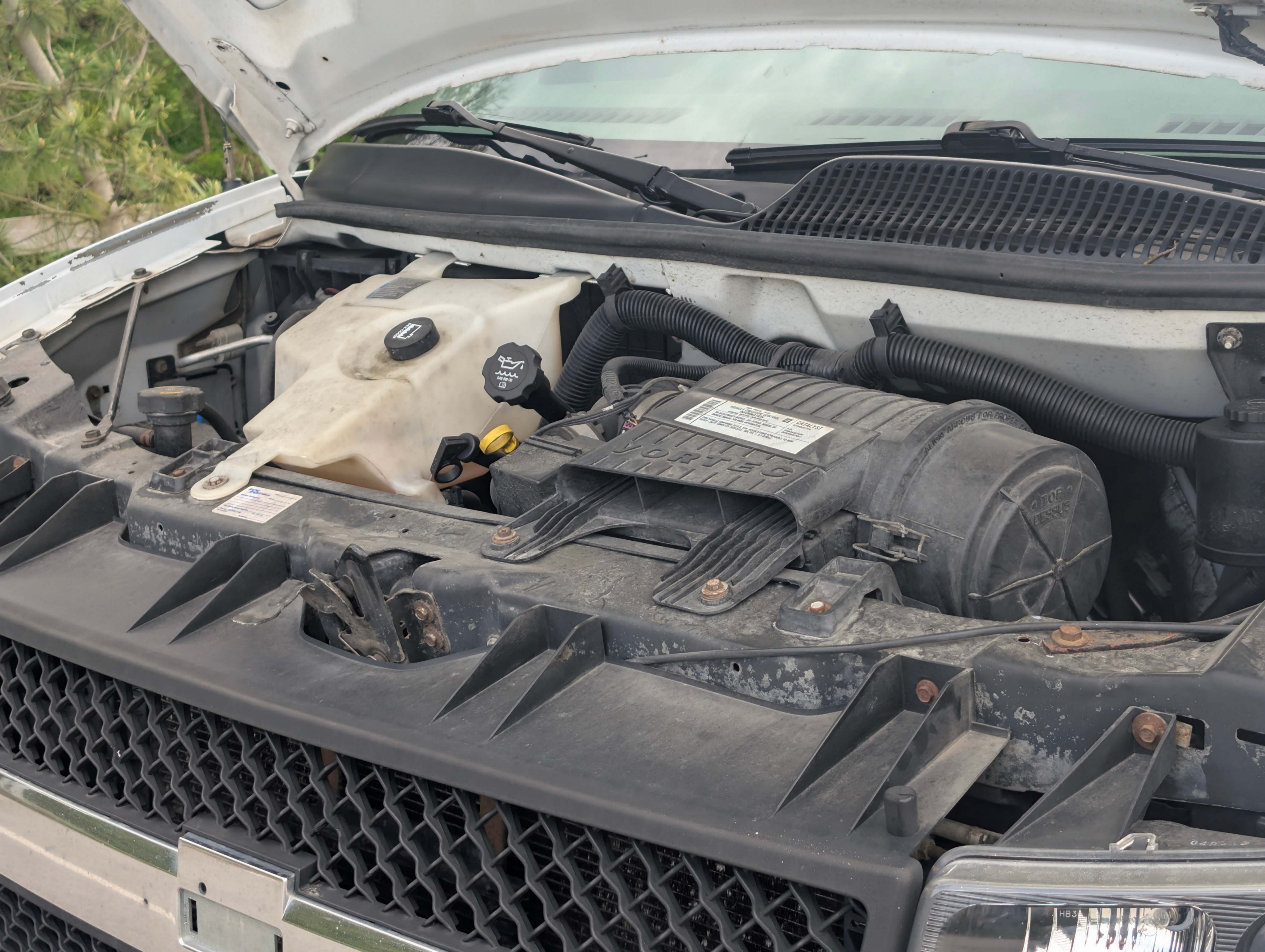 /joemotorltd1/2008-GMC-SavanaPassenger-23309463099905137.jpg