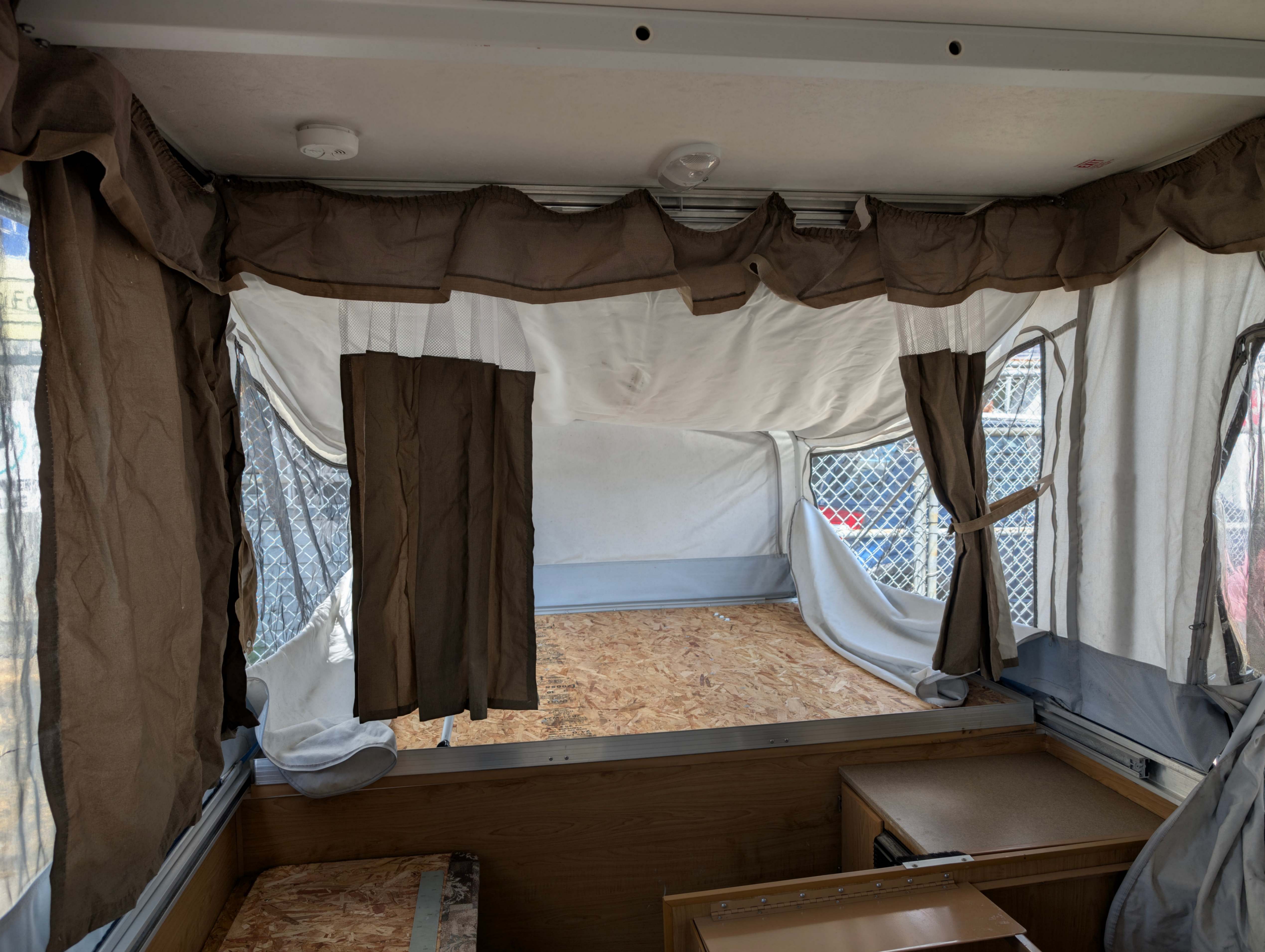 /joemotorltd1/2009-Coleman-RV-0466709222583257.jpg
