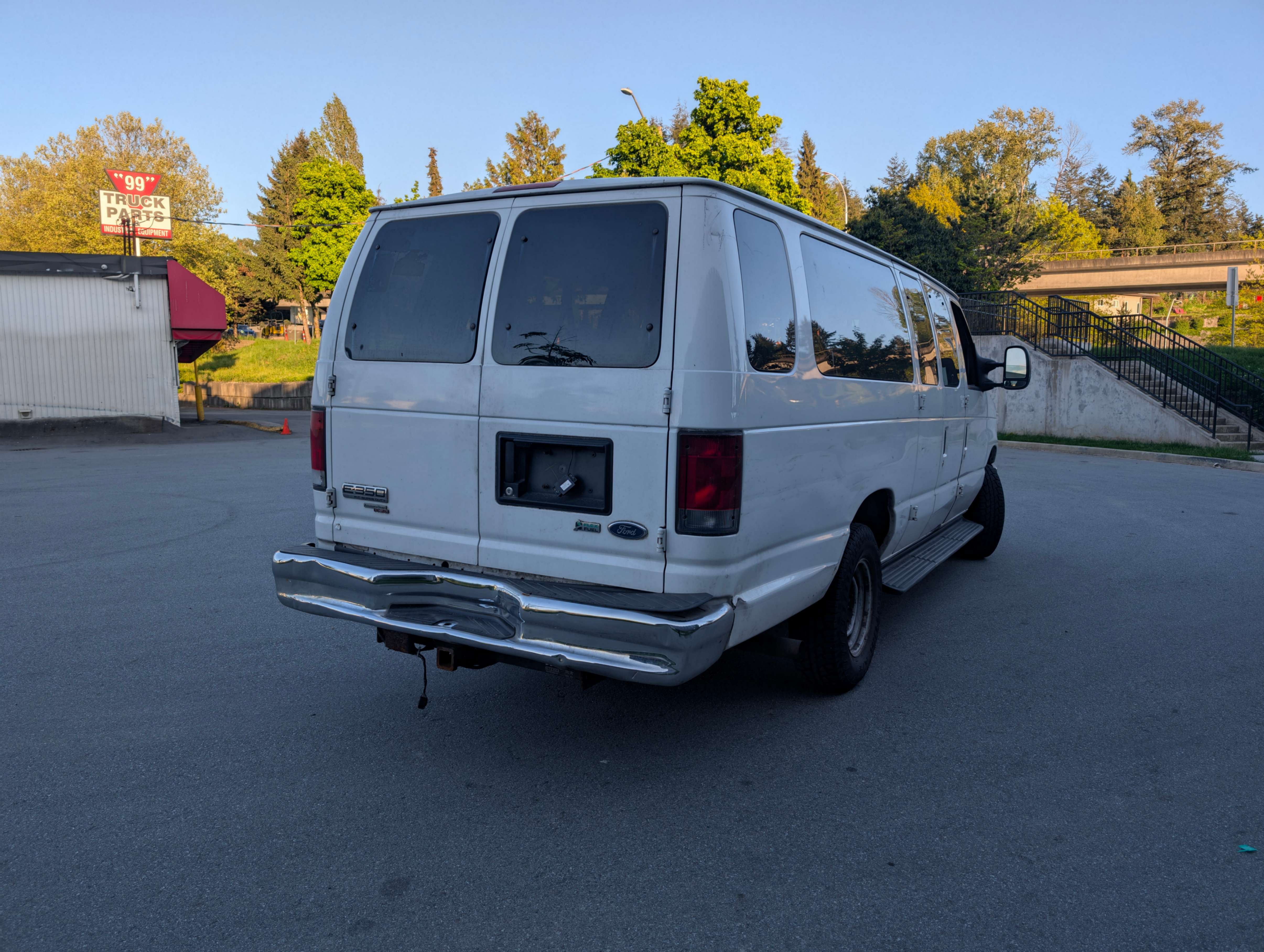 /joemotorltd1/2009-Ford-Econoline-23349842692852119.jpg