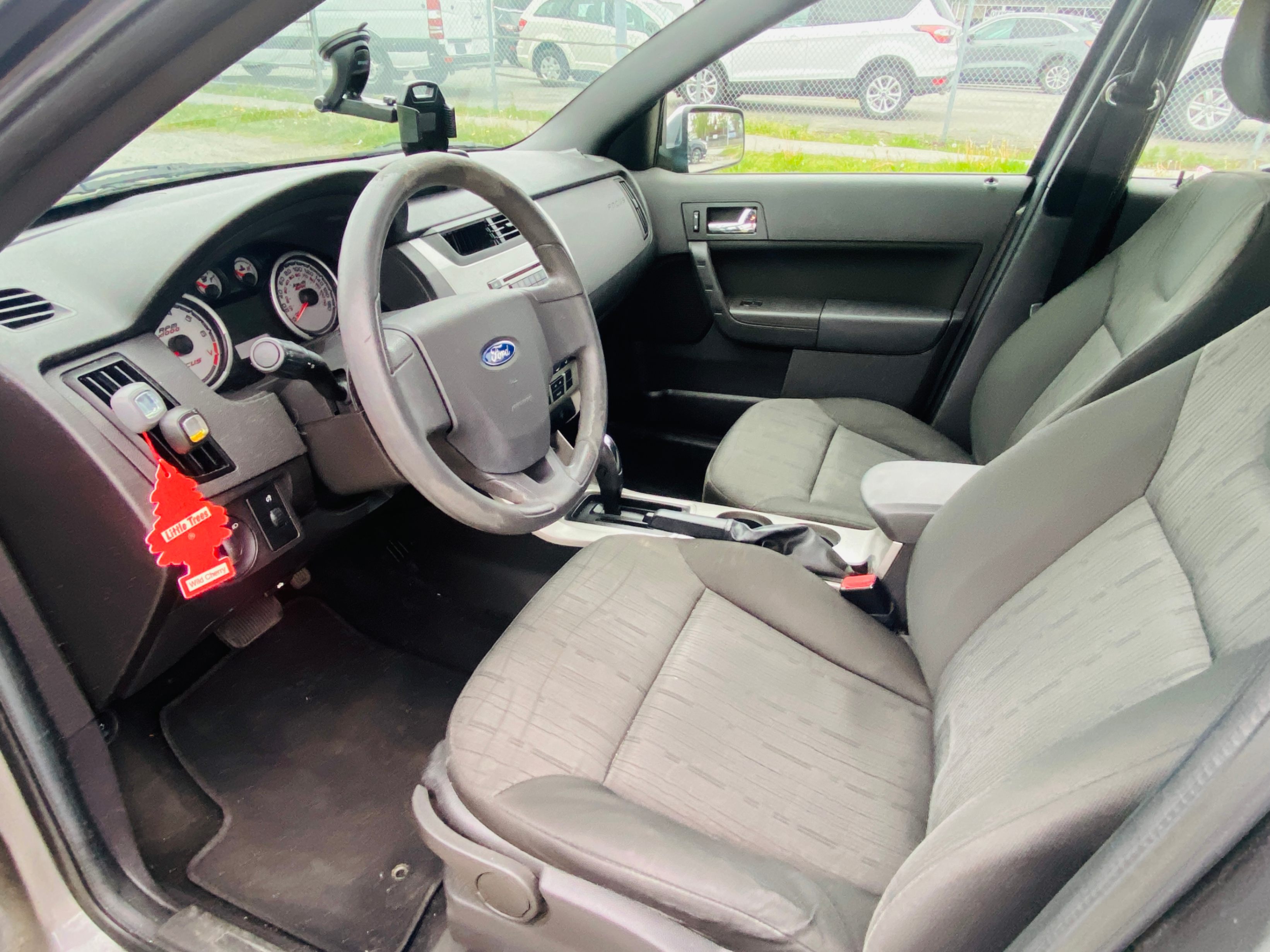 /joemotorltd1/2009-Ford-Focus-08024881979998999.jpg