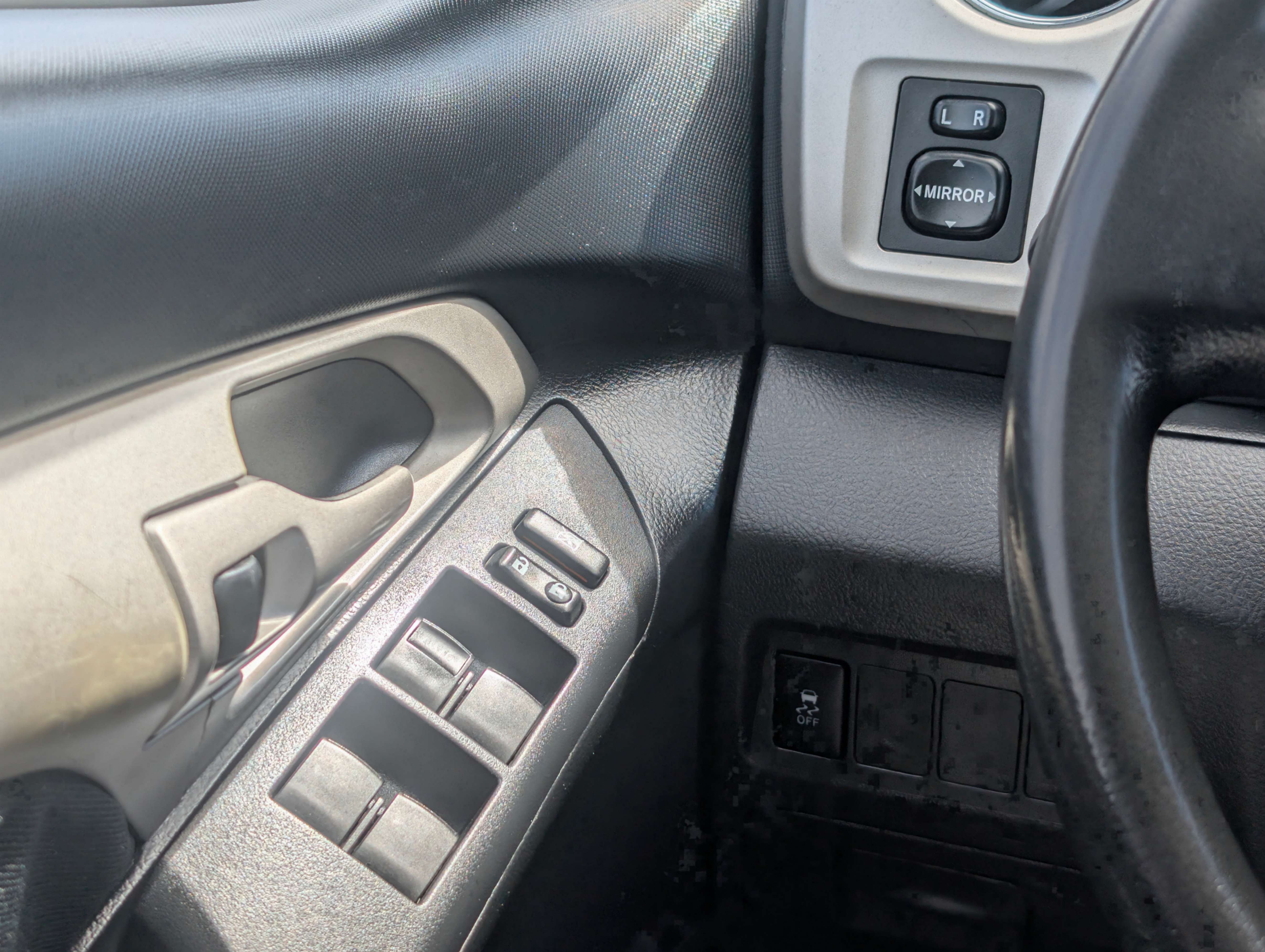 /joemotorltd1/2009-Pontiac-Vibe-5529858237047056.jpg