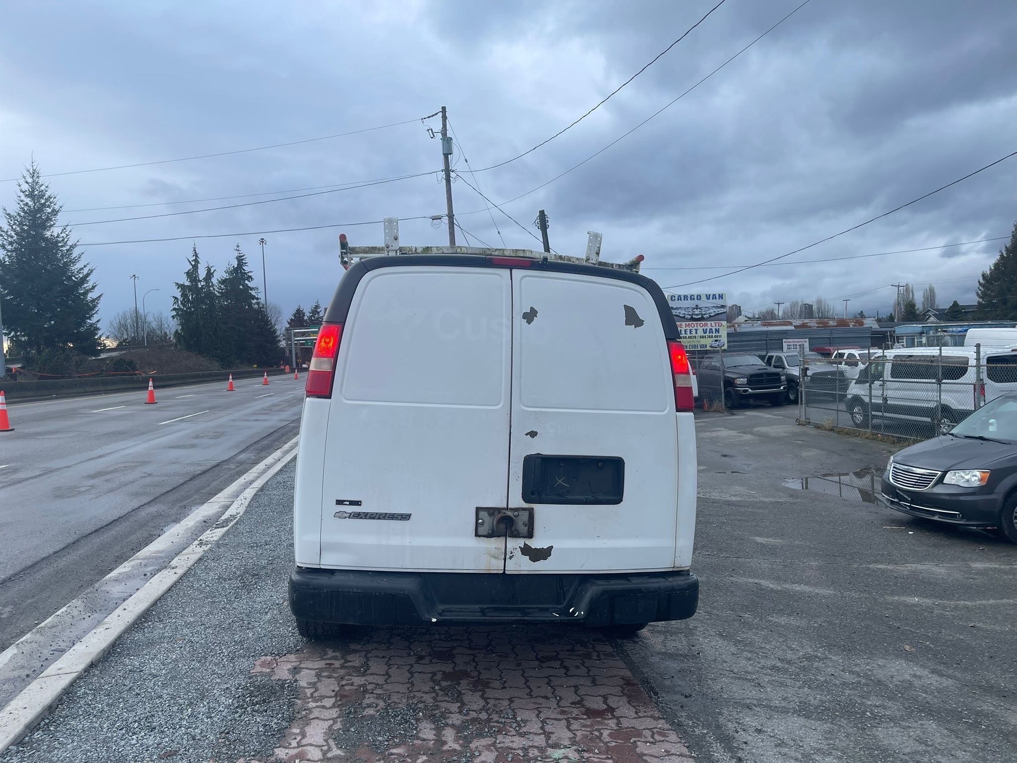/joemotorltd1/2010-Chevrolet-Express-26800749014968916.jpg